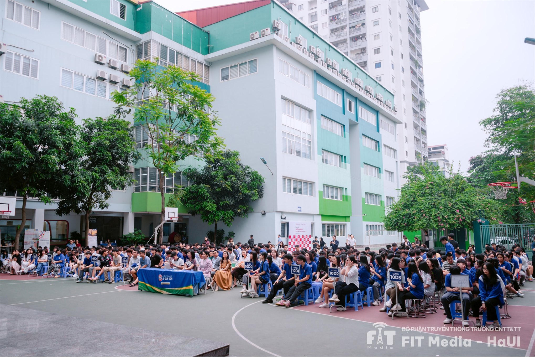 Không khí sôi động tại Ngày hội tư vấn, hướng nghiệp 2026 ở Trường Liên cấp THCS & THPT Lê Quý Đôn