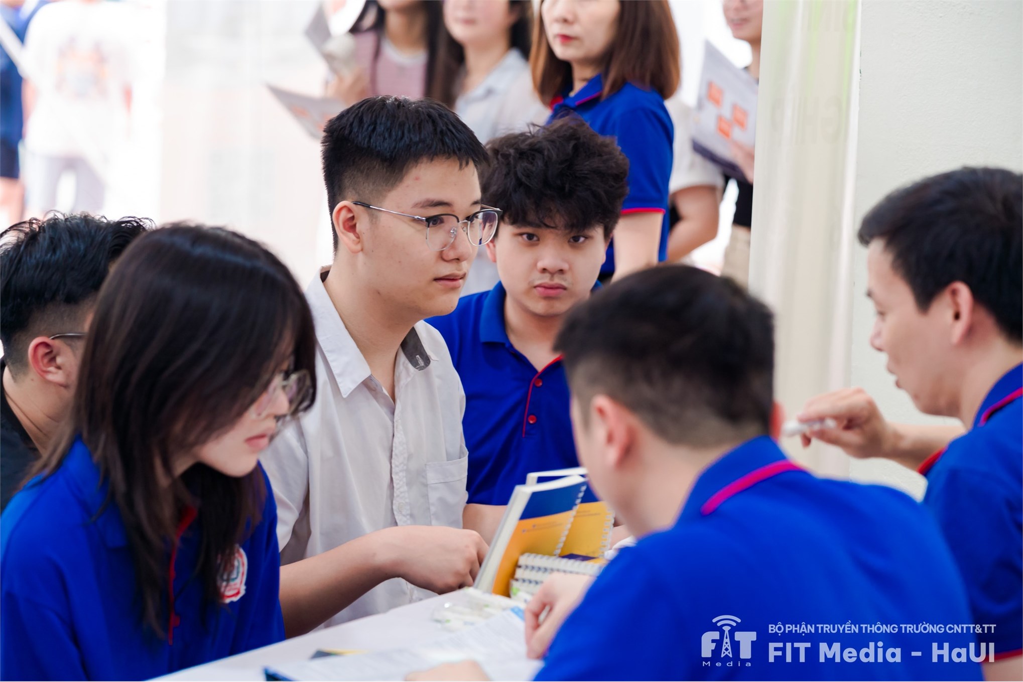 Không khí sôi động tại Ngày hội tư vấn, hướng nghiệp 2026 ở Trường Liên cấp THCS & THPT Lê Quý Đôn