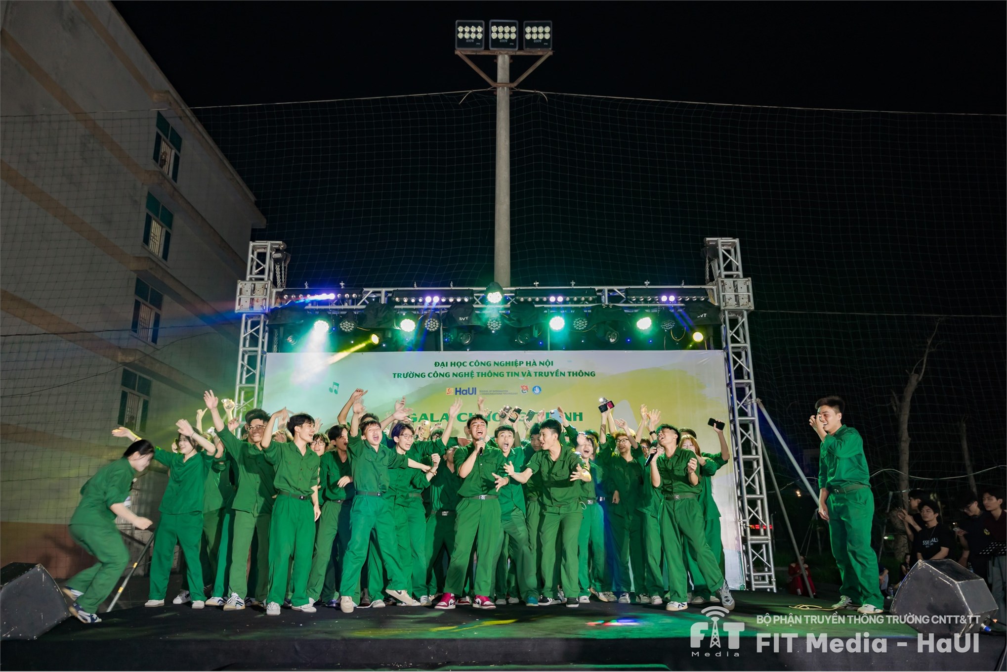 Nhịp trống quân hành 2026 – dấu ấn đẹp trong hành trình tuổi trẻ sinh viên Trường Công nghệ Thông tin và Truyền thông, Đại học Công nghiệp Hà Nội