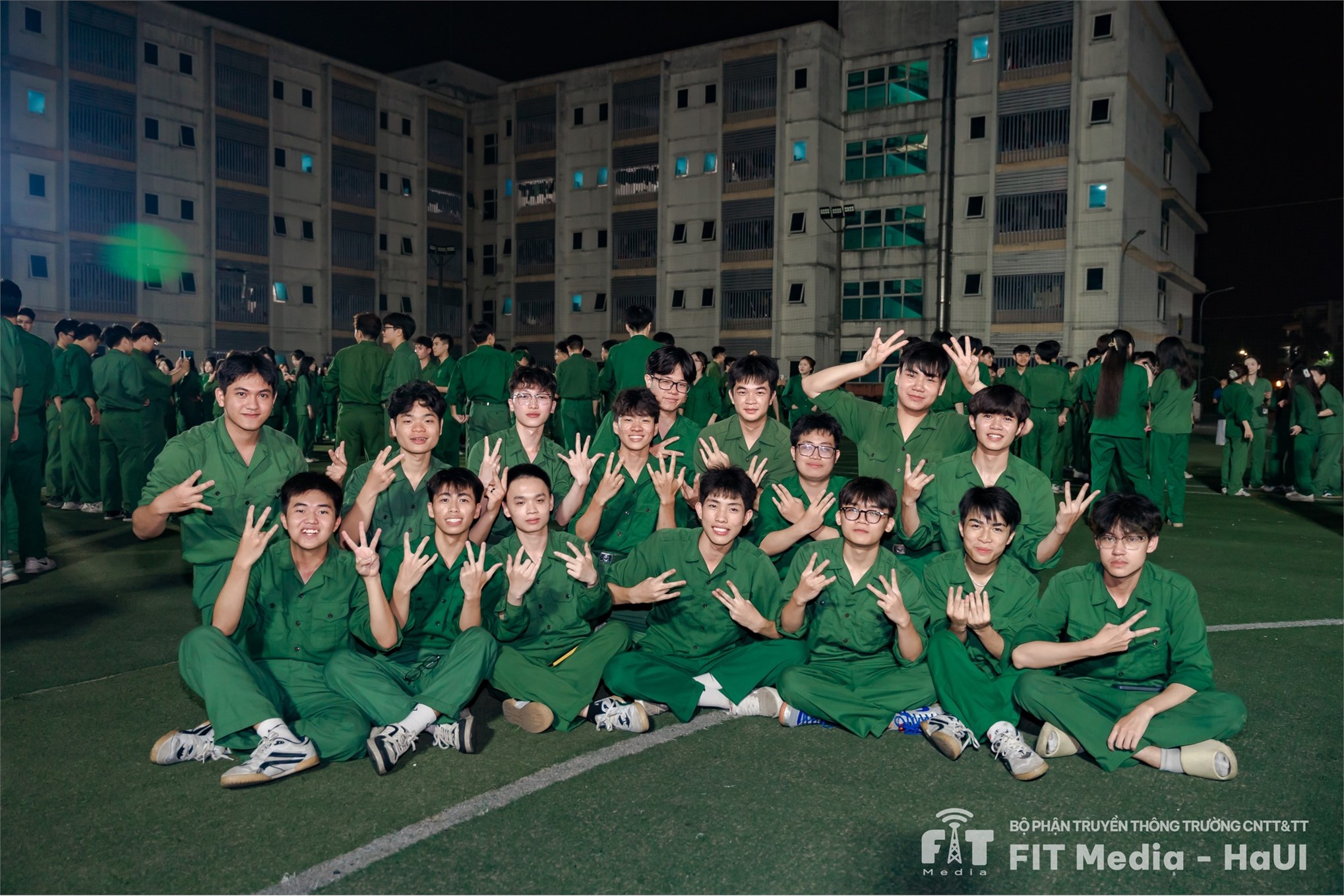 Nhịp trống quân hành 2026 – dấu ấn đẹp trong hành trình tuổi trẻ sinh viên Trường Công nghệ Thông tin và Truyền thông, Đại học Công nghiệp Hà Nội