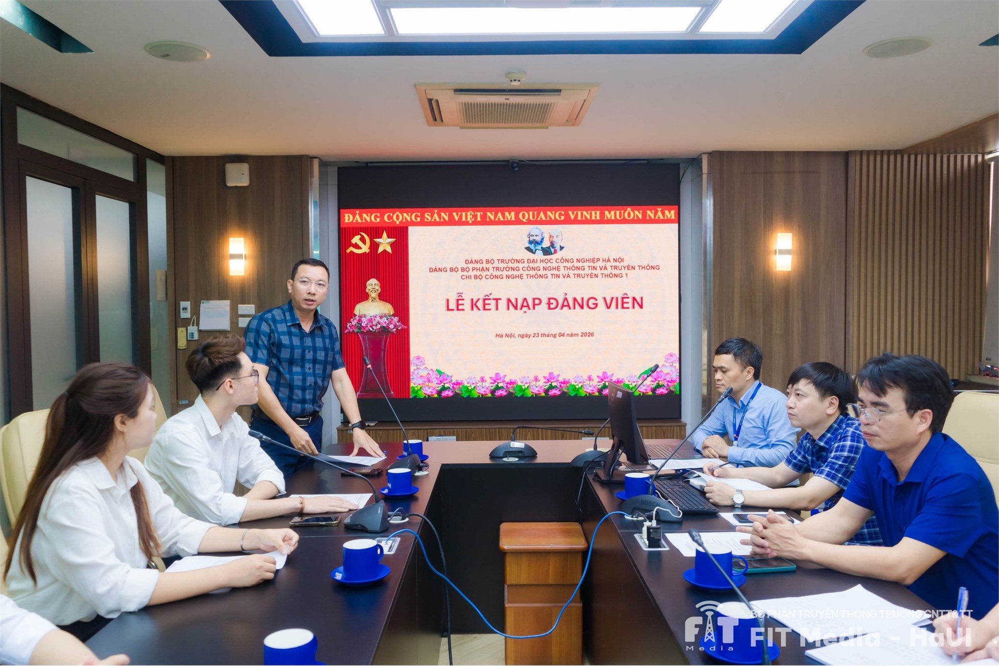 Chi bộ CNTT&TT1 tổ chức thành công lễ kết nạp Đảng viên mới và sinh hoạt định kỳ tháng 4/2026