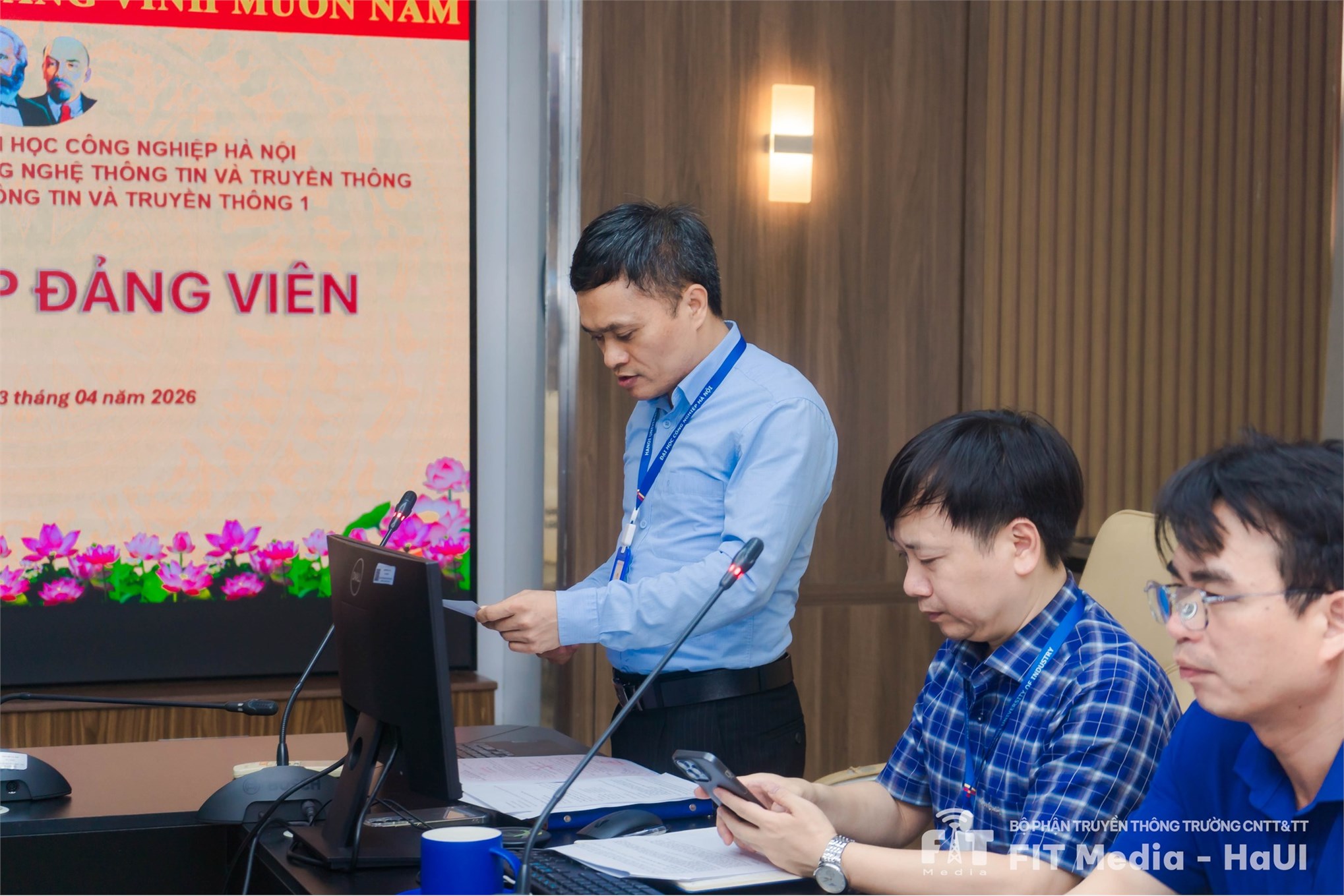 Chi bộ CNTT&TT1 tổ chức thành công lễ kết nạp Đảng viên mới và sinh hoạt định kỳ tháng 4/2026