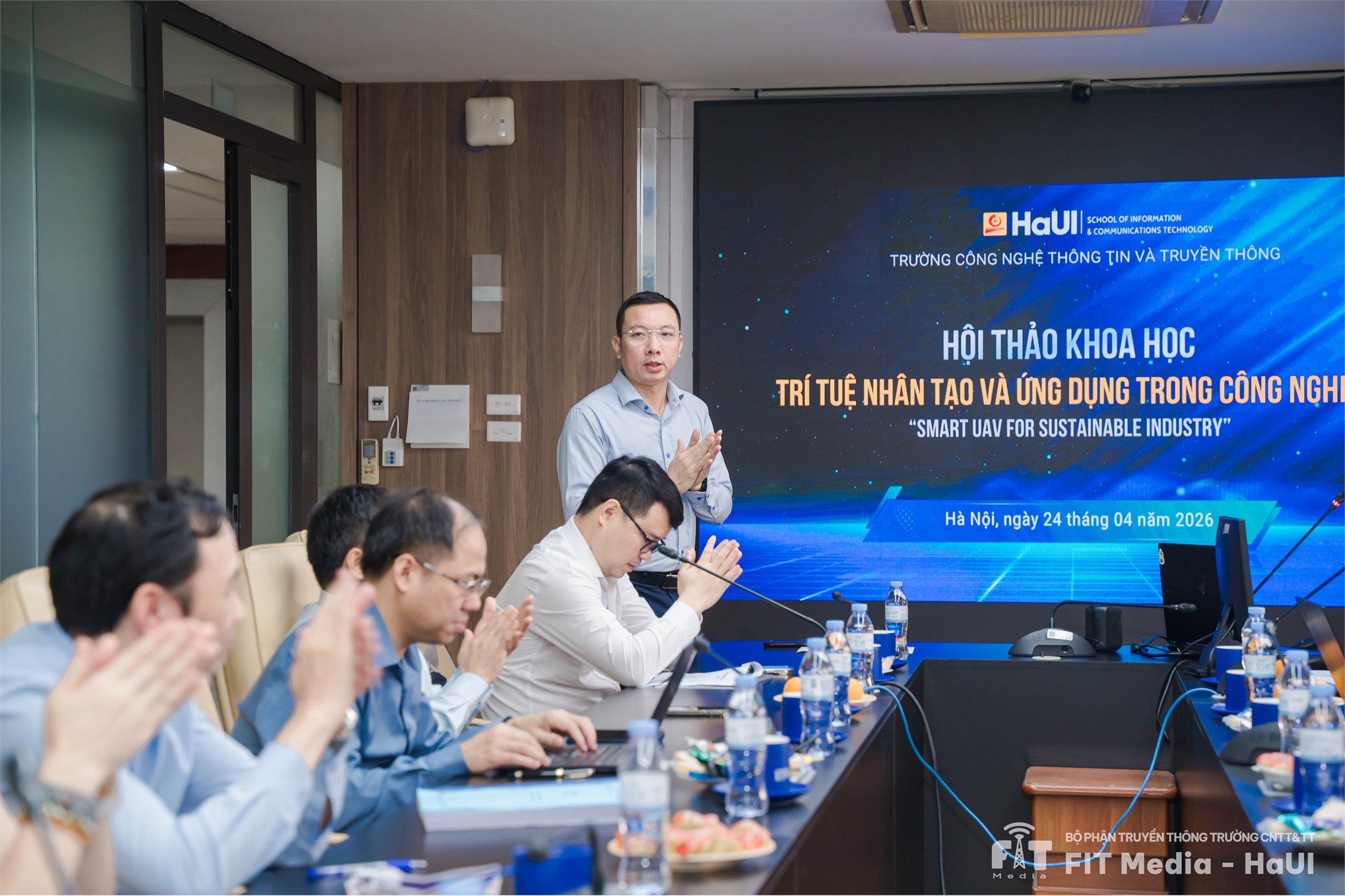 Hội thảo khoa học “Trí tuệ nhân tạo và ứng dụng trong công nghiệp” - Thúc đẩy nghiên cứu và ứng dụng hệ thống tự hành trong môi trường phức tạp