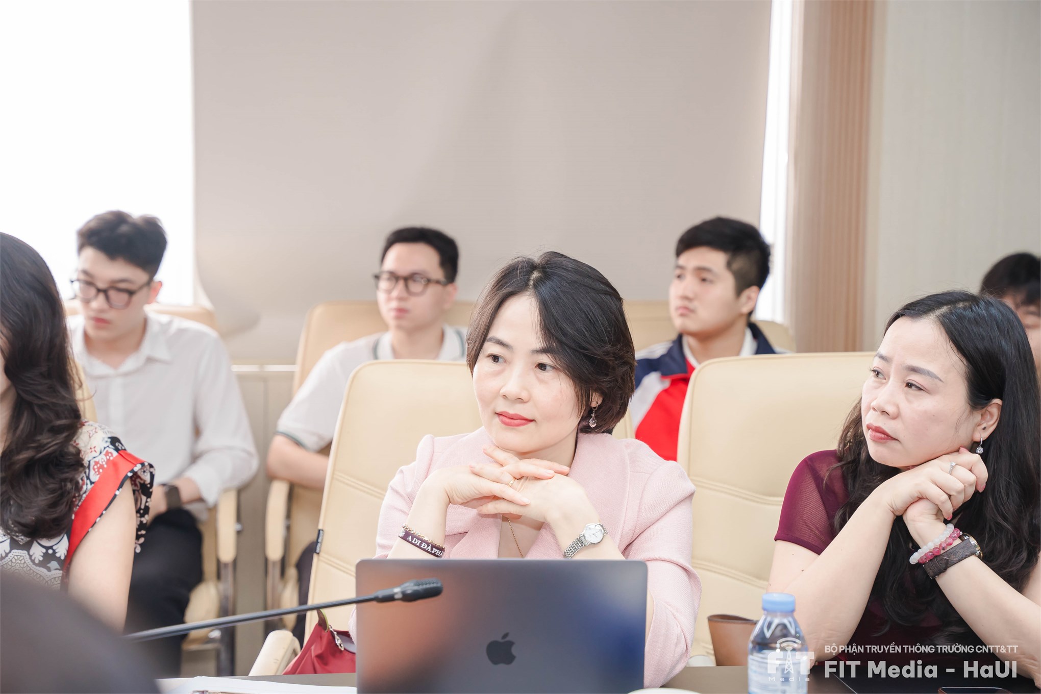 Hội thảo khoa học “Trí tuệ nhân tạo và ứng dụng trong công nghiệp” - Thúc đẩy nghiên cứu và ứng dụng hệ thống tự hành trong môi trường phức tạp