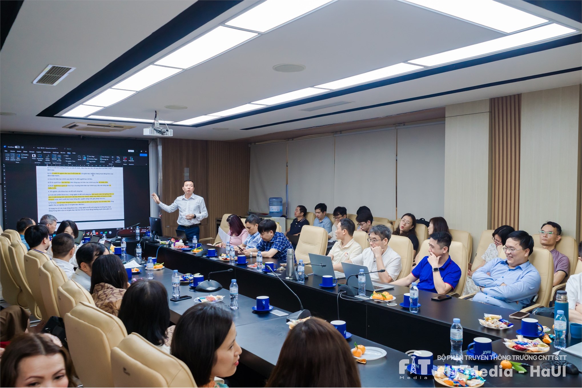 Fit News tháng 4 – Dấu ấn sôi nổi của thầy và trò SICT-HaUI