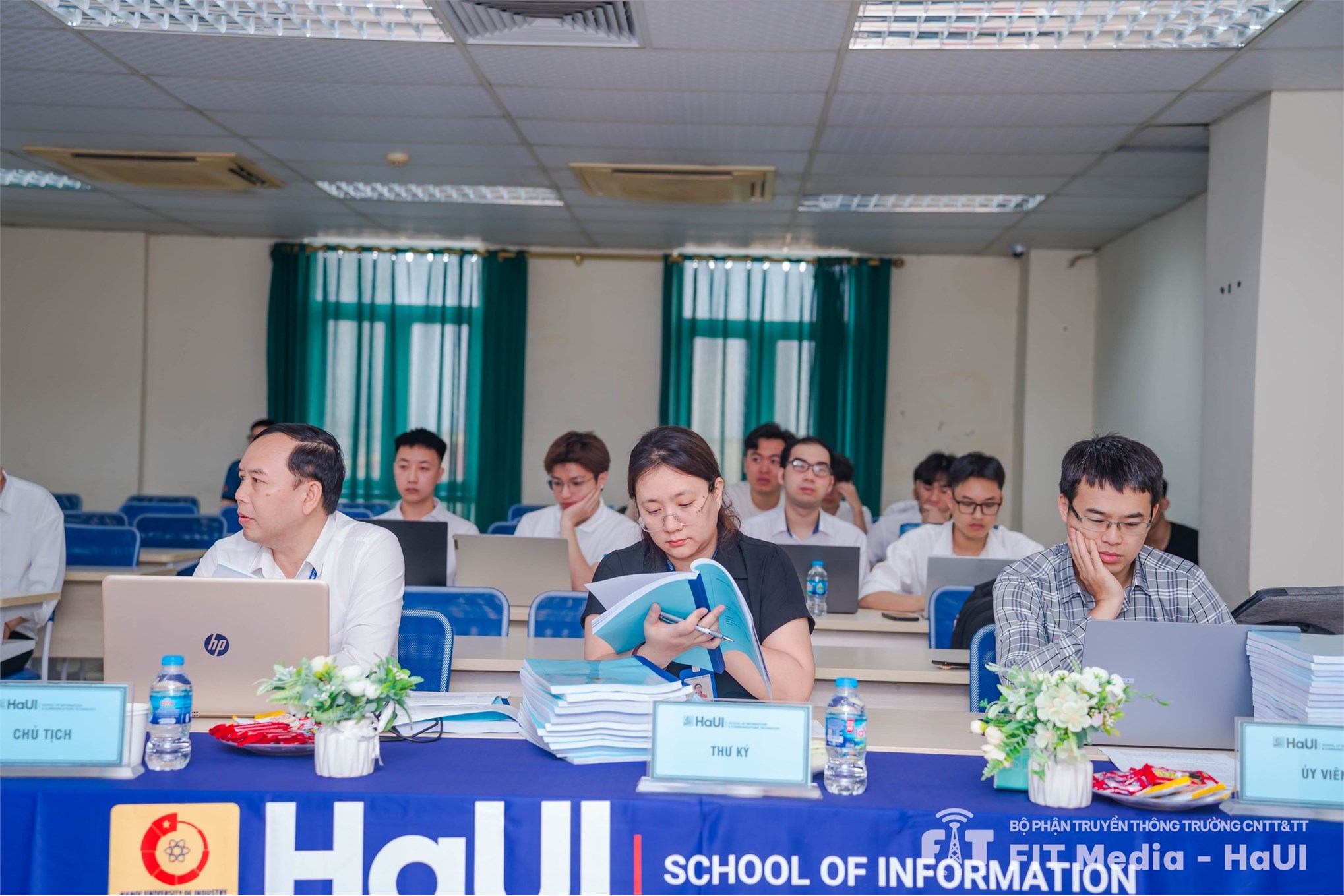 Tiếp tục hành trình bảo vệ đồ án tốt nghiệp của sinh viên SICT – HaUI