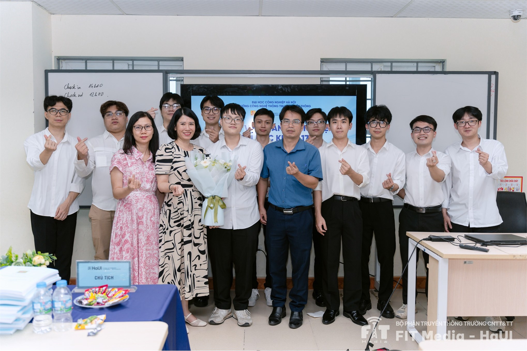Dấu ấn trưởng thành của khóa đầu tiên ngành Công nghệ thông tin Tiếng Anh tại SICT – HaUI