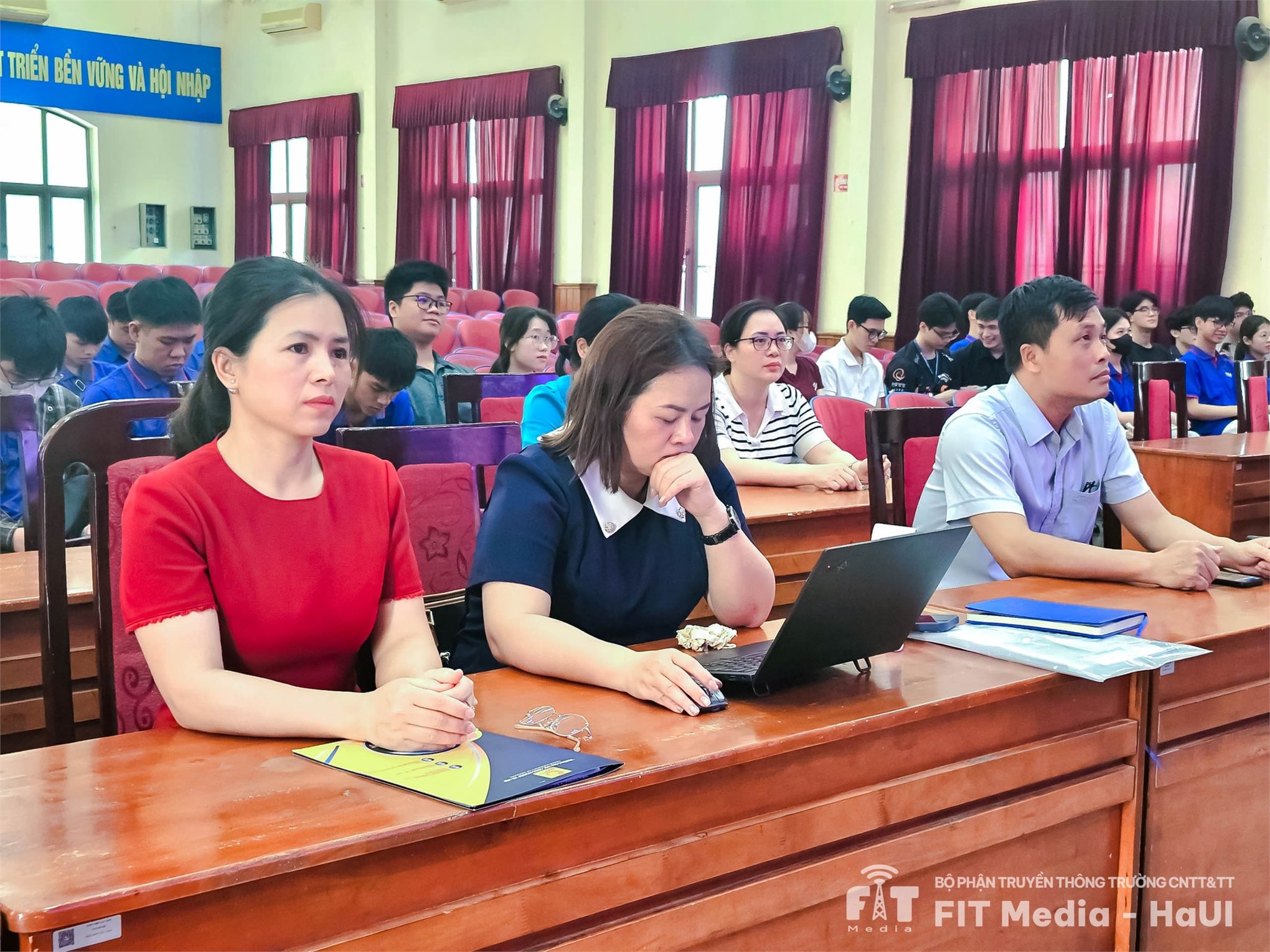 Trường Công nghệ thông tin và Truyền thông tổ chức Hội nghị Lớp trưởng, Bí thư Chi đoàn học kỳ 2 năm học 2025 – 2026