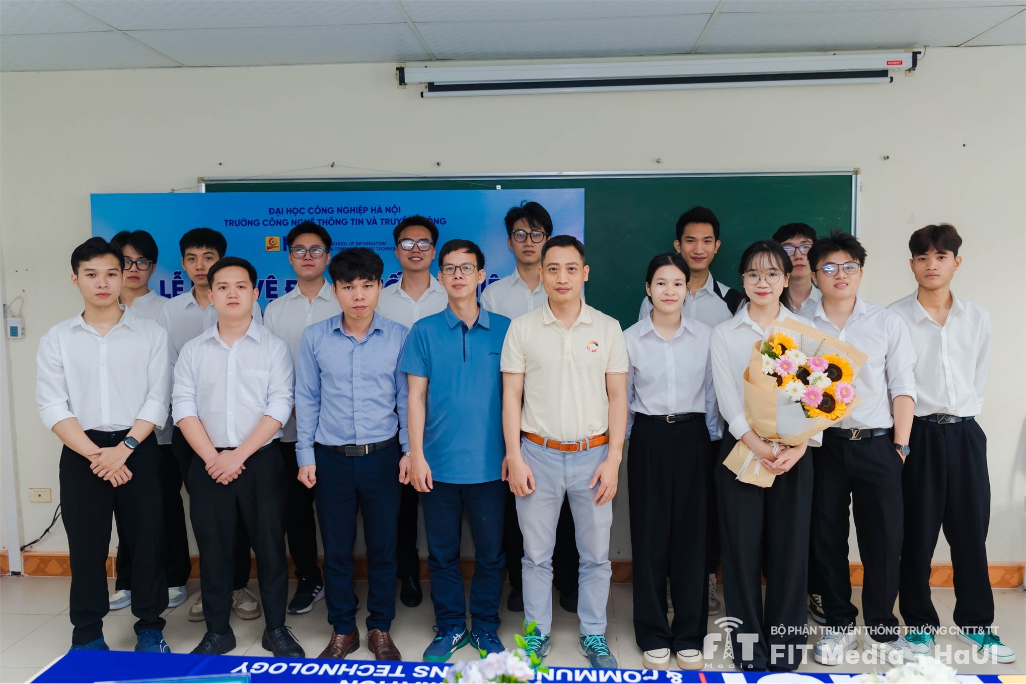 Khép lại hành trình K17 - Dấu ấn trưởng thành của những kỹ sư công nghệ tương lai