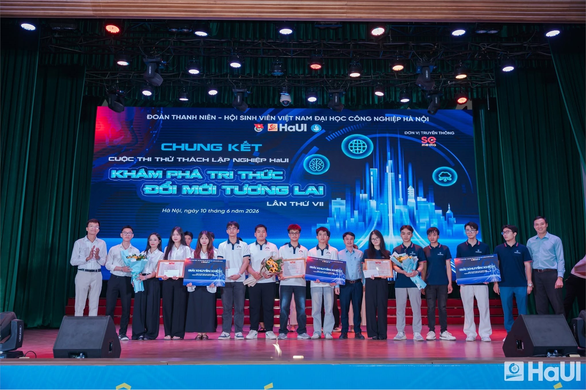 Đội thi KopyMatch của Trường Công nghệ Thông tin và Truyền thông đạt Giải Khuyến khích tại Chung kết Cuộc thi Thử thách Lập nghiệp lần thứ VII