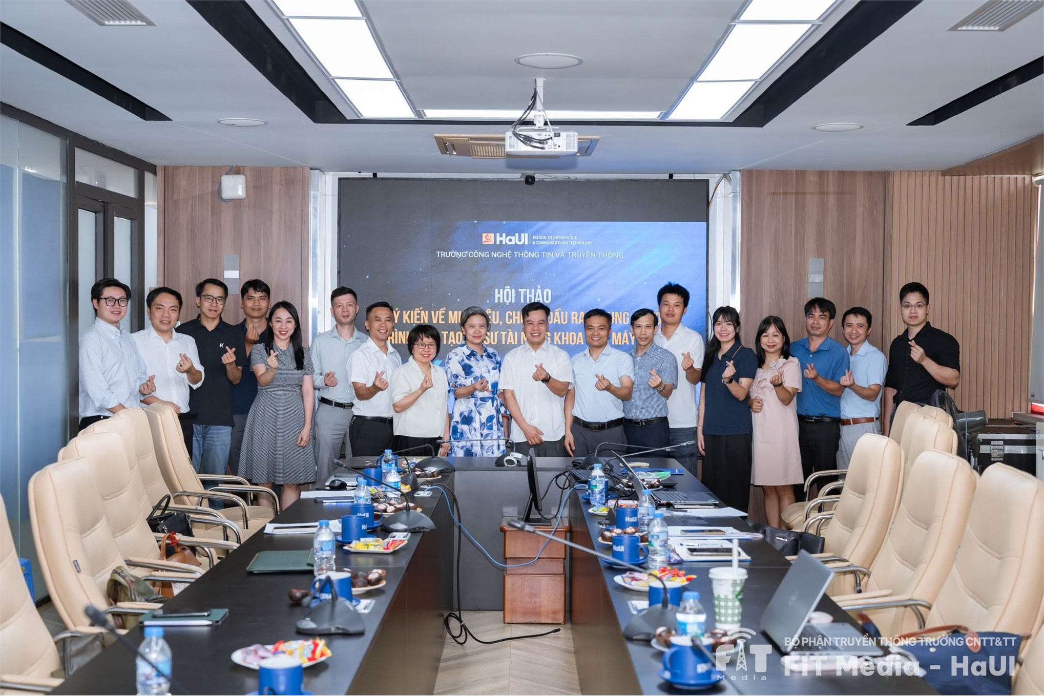 Trường Công nghệ Thông tin và Truyền thông tổ chức Hội thảo lấy ý kiến xây dựng chương trình đào tạo Kỹ sư tài năng Khoa học máy tính