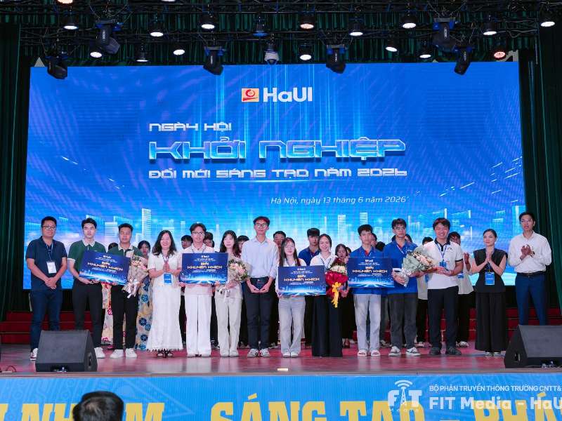 Chúc mừng các đội thi Trường CNTT và Truyền thông đạt giải tại vòng thi Gọi vốn giả định – Ngày hội Khởi nghiệp Đổi mới sáng tạo HaUI 2026