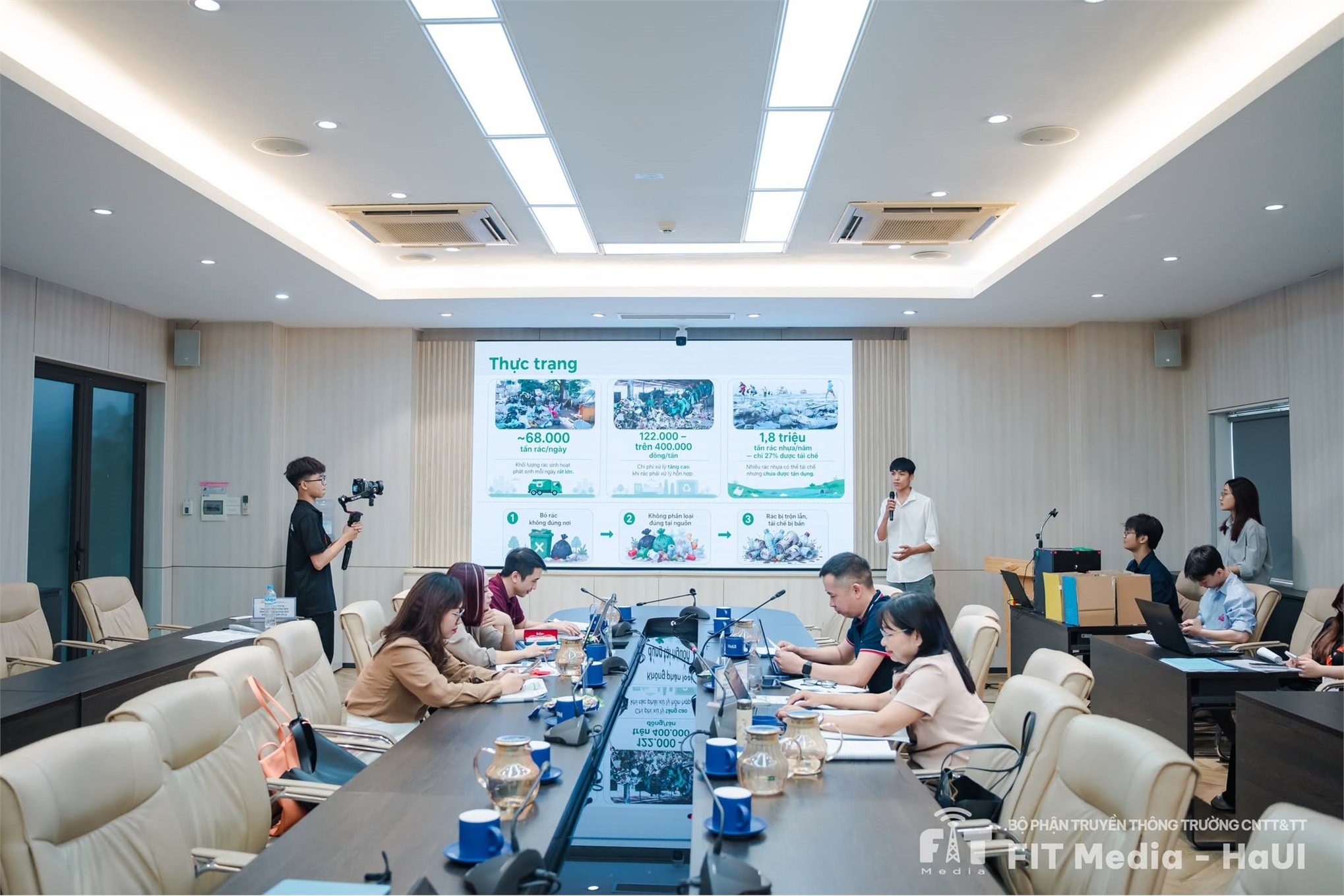 Chúc mừng các đội thi Trường CNTT và Truyền thông vào Chung kết DECIC 2026