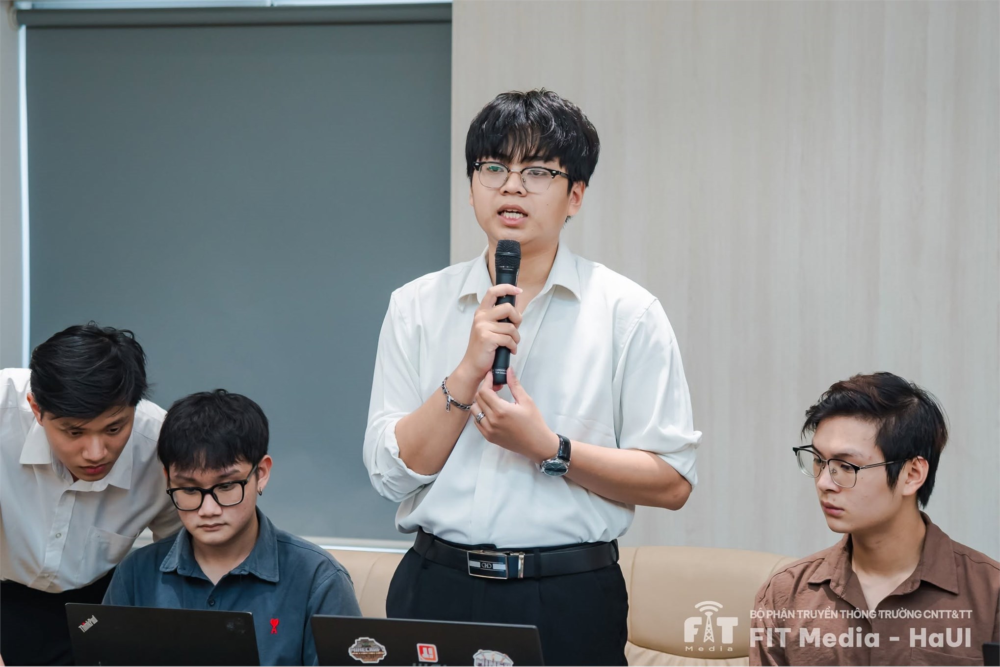 Chúc mừng các đội thi Trường CNTT và Truyền thông vào Chung kết DECIC 2026