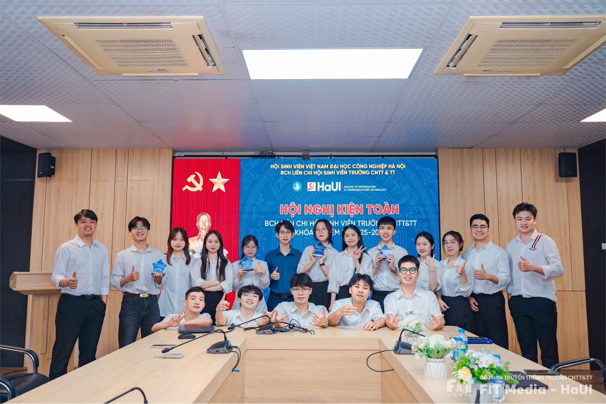 Hội nghị kiện toàn Ban Chấp hành Liên chi Hội Sinh viên Trường CNTT&Truyền thông khóa I, nhiệm kỳ 2025 – 2028 thành công tốt đẹp