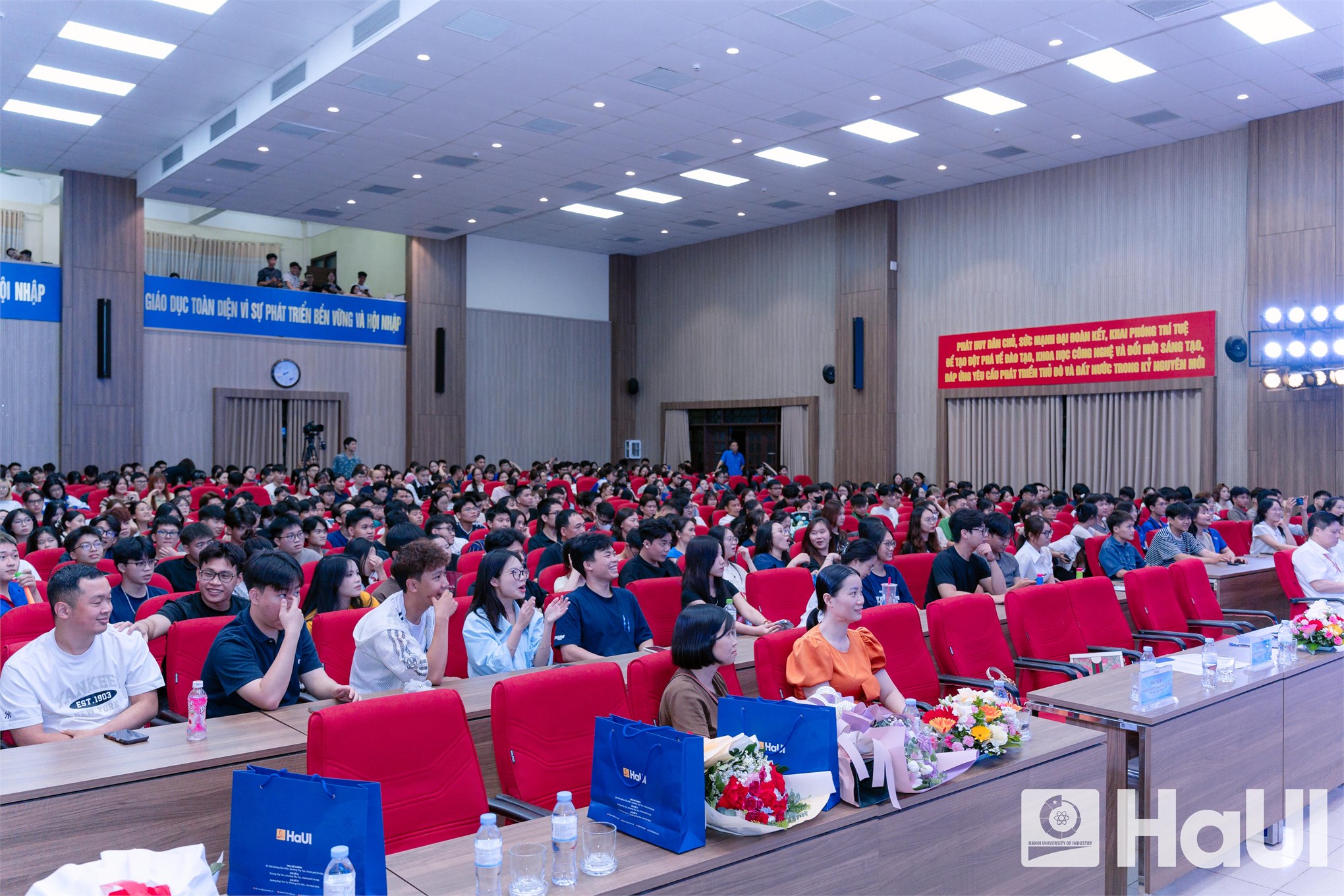 Sinh viên SICT-HaUI tỏa sáng tại Chung kết “The Voice HaUI 2026” – Lan tỏa những thanh âm đẹp của tuổi trẻ