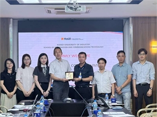 Trường Công nghệ thông tin và Truyền thông tăng cường hợp tác với các doanh nghiệp Nhật Bản