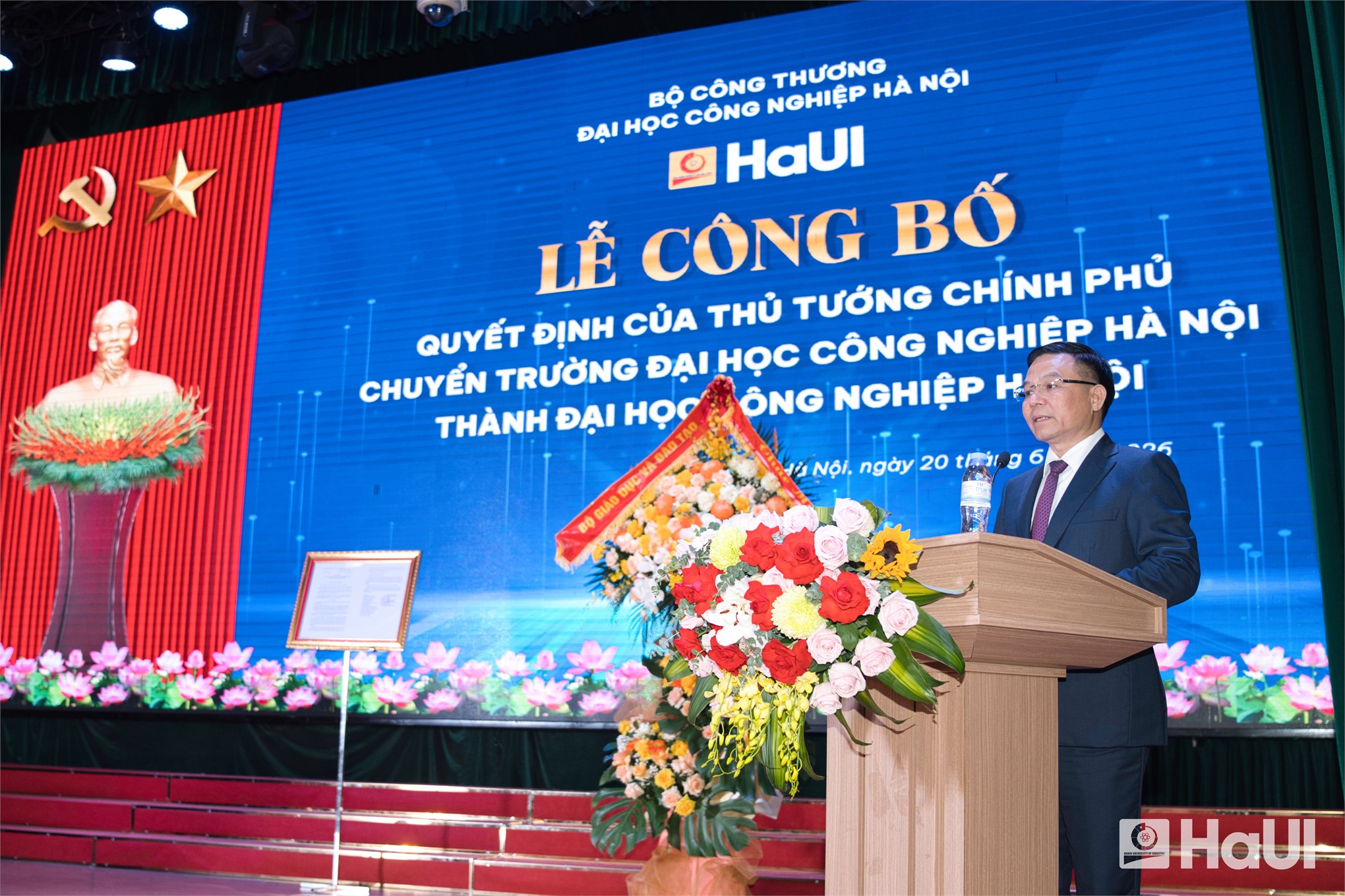 Chúc mừng Đại học Công nghiệp Hà Nội bước vào chặng đường phát triển mới