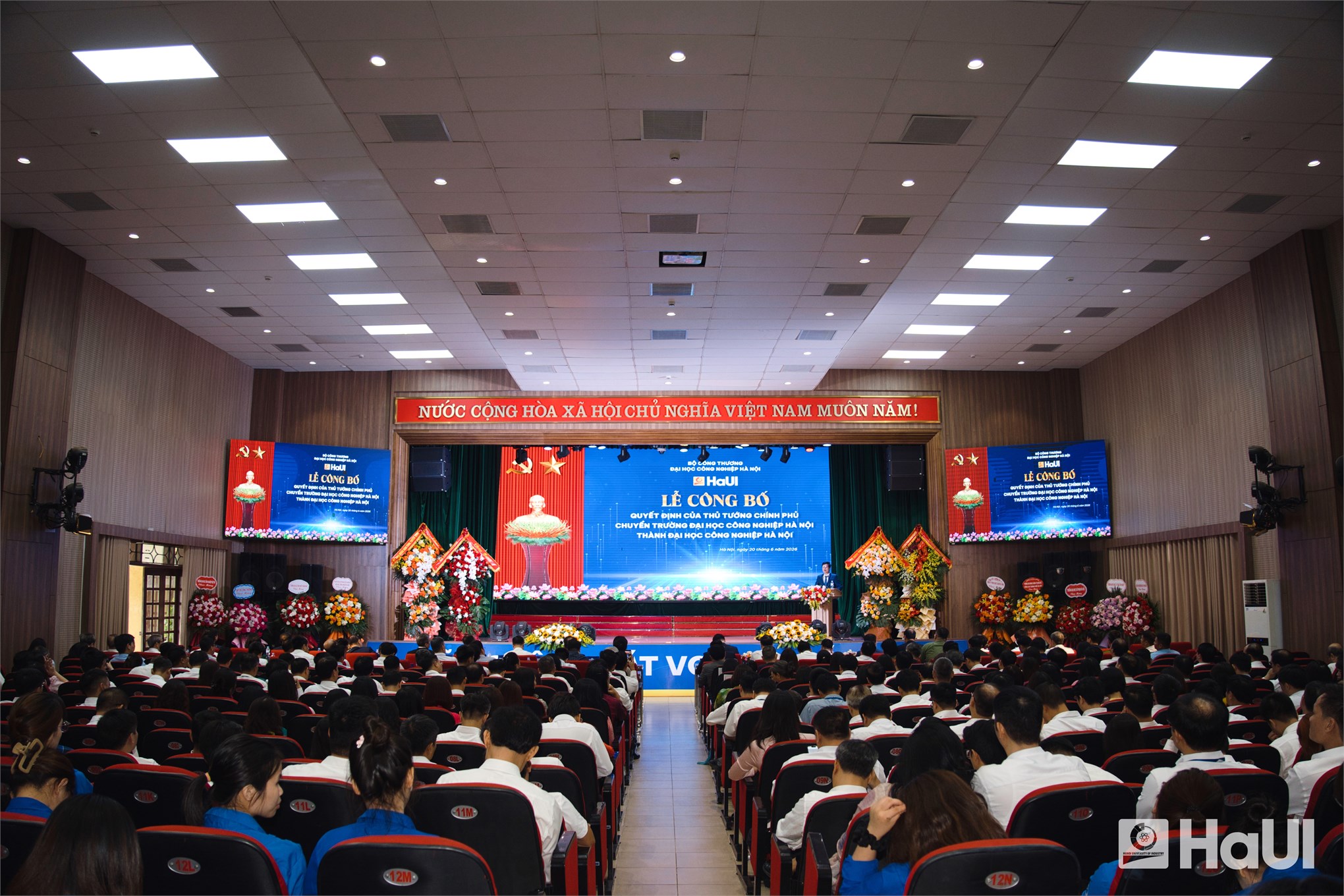 Chúc mừng Đại học Công nghiệp Hà Nội bước vào chặng đường phát triển mới
