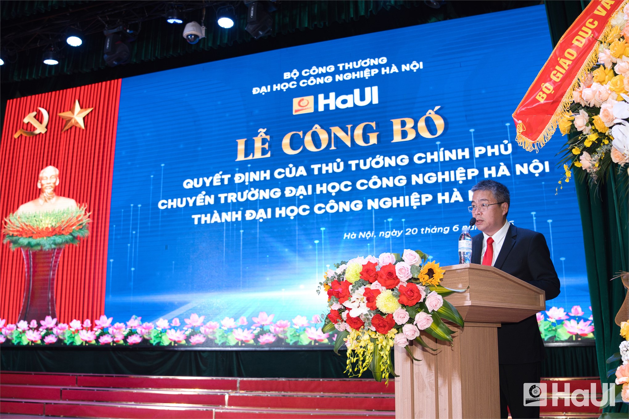 Chúc mừng Đại học Công nghiệp Hà Nội bước vào chặng đường phát triển mới