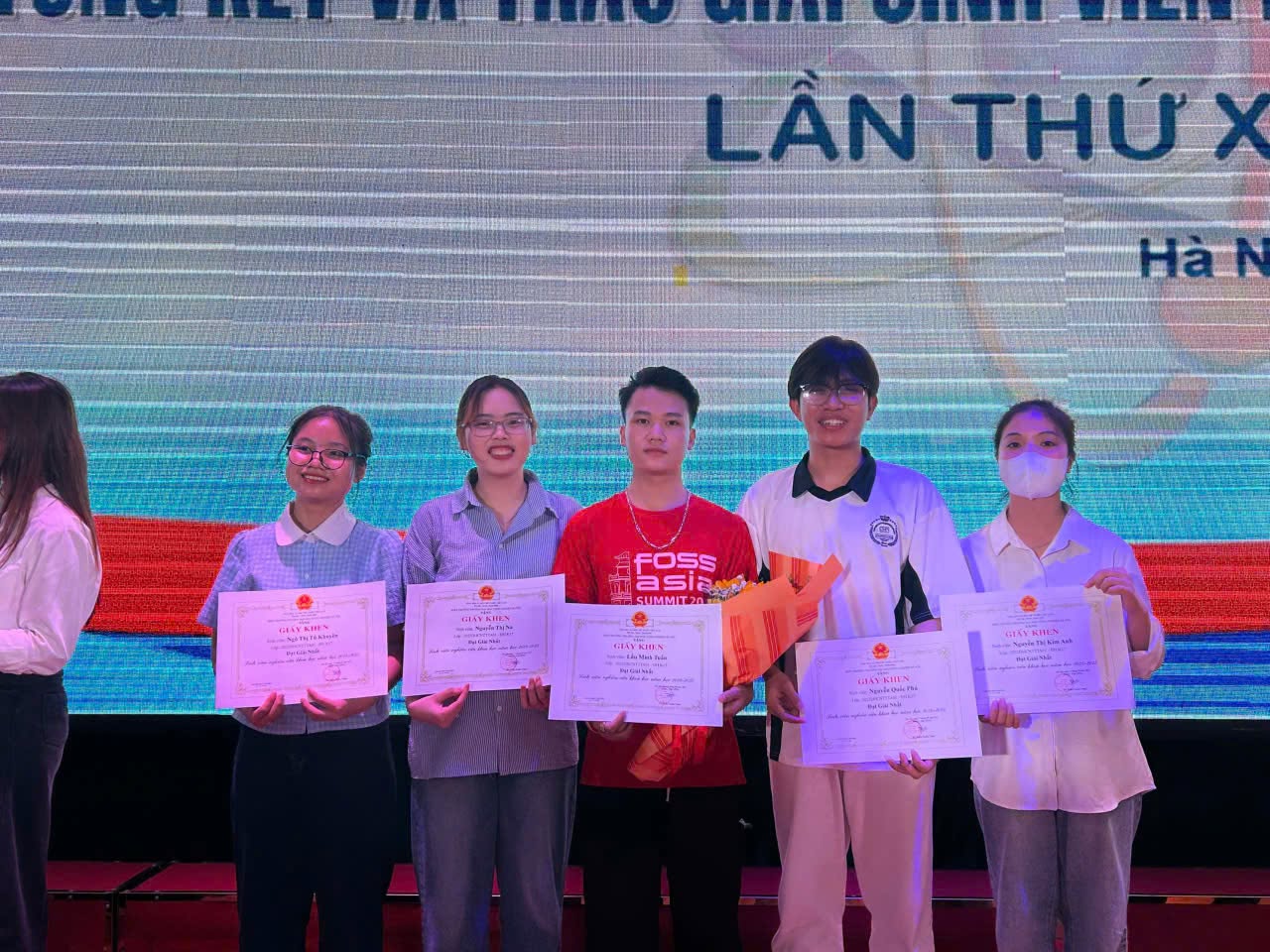 Sinh viên Công nghệ thông tin Đại học Công nghiệp Hà Nội ghi dấu ấn với công bố quốc tế trong lĩnh vực y sinh