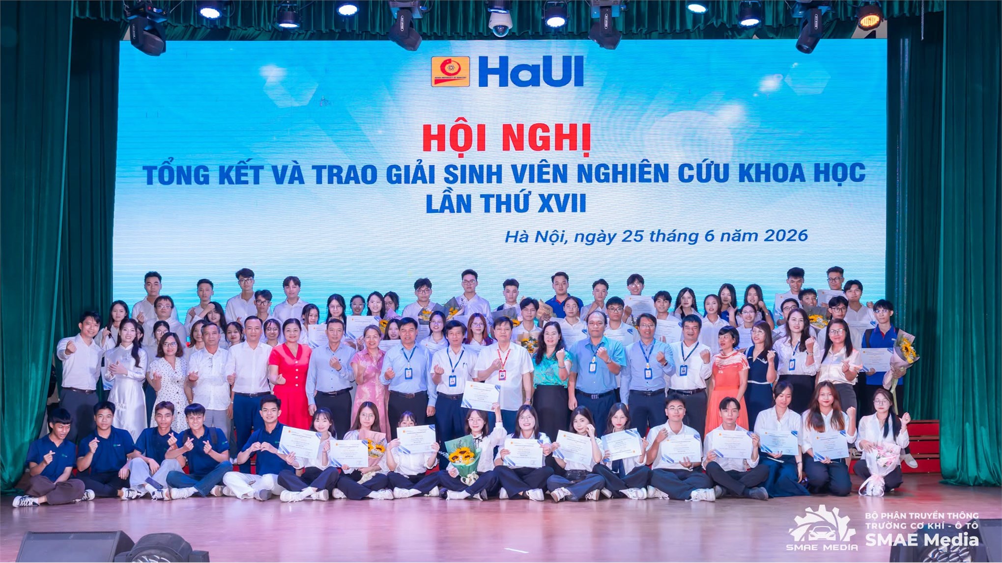 Sinh viên Trường Công nghệ Thông tin và Truyền thông khẳng định năng lực nghiên cứu khoa học, đổi mới sáng tạo tại HaUI