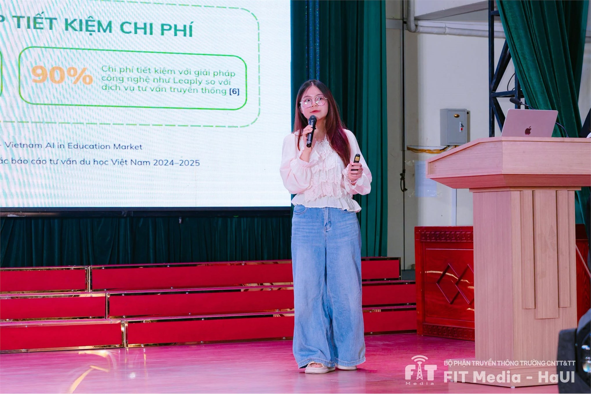 Sinh viên Trường Công nghệ Thông tin và Truyền thông ghi dấu ấn tại Chung kết Digital Era Creative Innovation Competition 2026