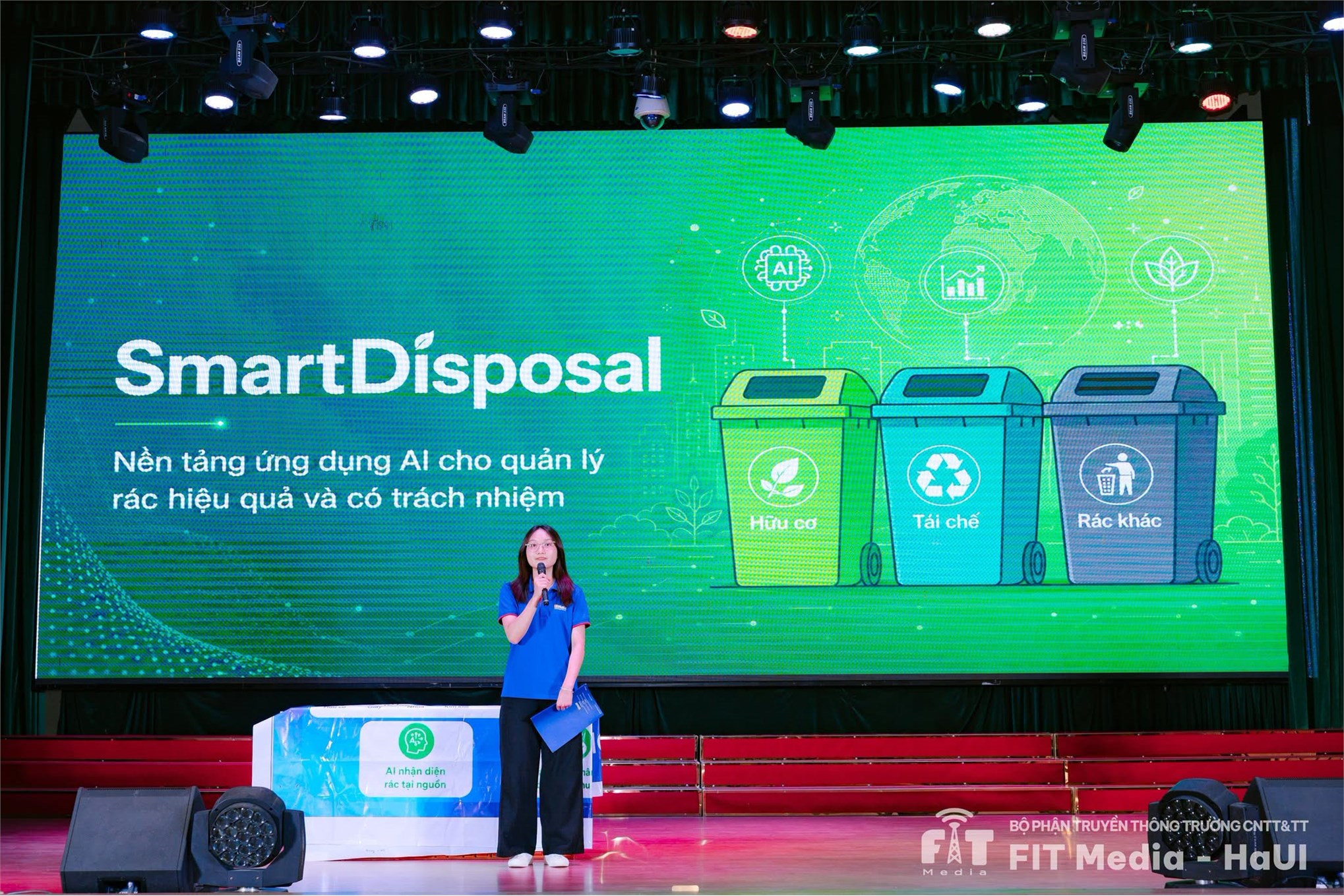 Sinh viên Trường Công nghệ Thông tin và Truyền thông ghi dấu ấn tại Chung kết Digital Era Creative Innovation Competition 2026