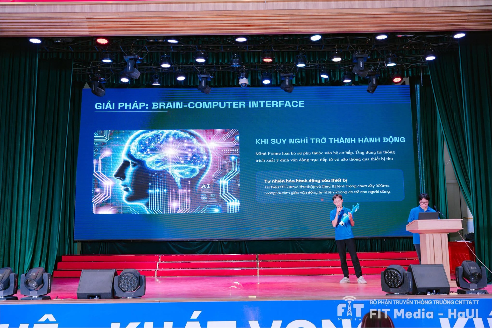 Sinh viên Trường Công nghệ Thông tin và Truyền thông ghi dấu ấn tại Chung kết Digital Era Creative Innovation Competition 2026