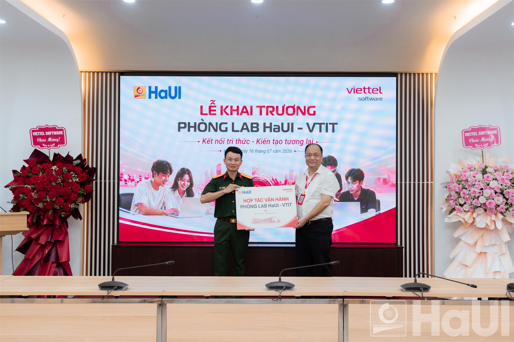 Khai trương Phòng Lab HaUI - VTIT: Dấu mốc mới trong hợp tác đào tạo nguồn nhân lực công nghệ giữa Đại học Công nghiệp Hà Nội và Viettel Software