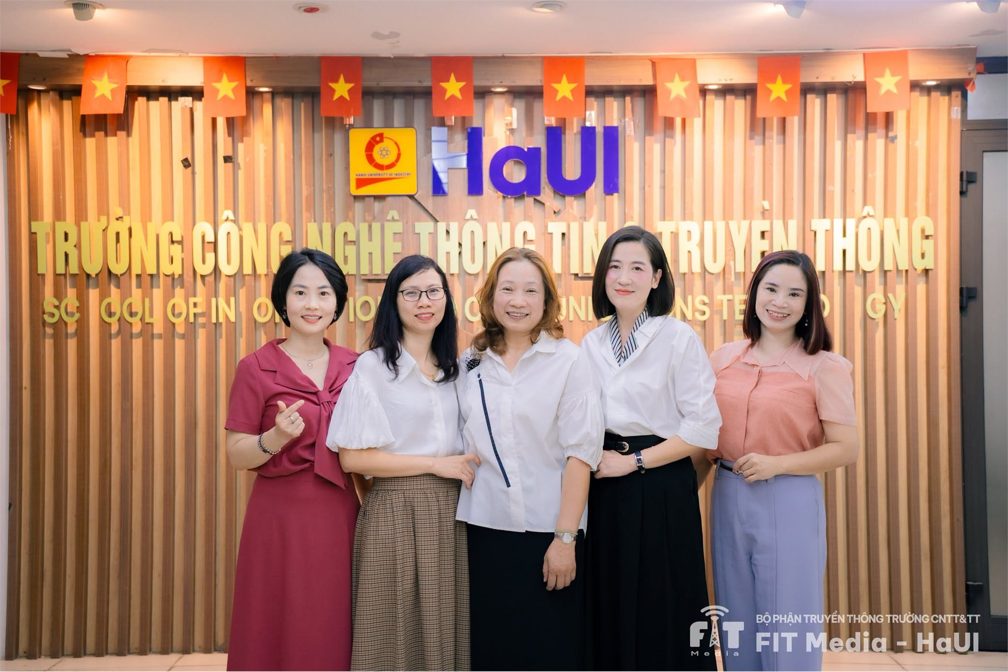 Đào tạo tiến sĩ tiếp tục ghi dấu ấn với 04 nghiên cứu sinh bảo vệ thành công đề cương luận án