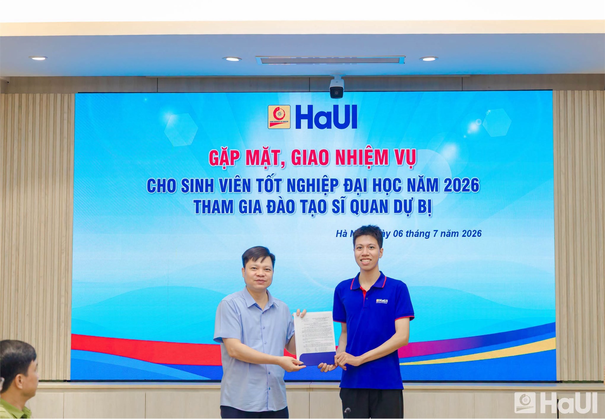 Tự hào Trường Công nghệ thông tin và Truyền thông: 03 sinh viên ưu tú được tuyển chọn tham gia đào tạo Sĩ quan dự bị năm 2026