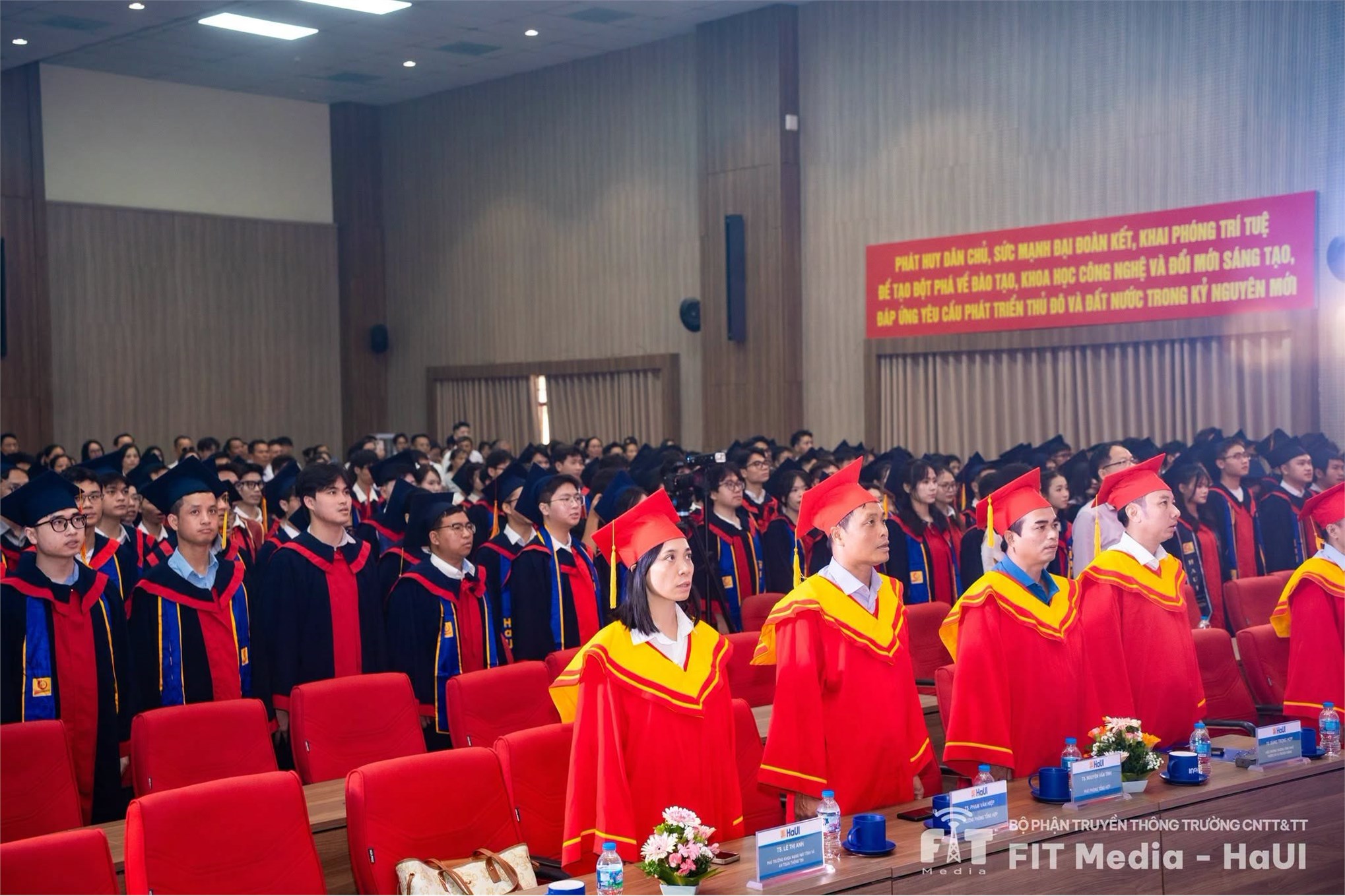 Hơn 1.000 tân Thạc sĩ, Kỹ sư và Cử nhân SICT sẵn sàng bước vào hành trình mới, làm chủ công nghệ và kiến tạo tương lai