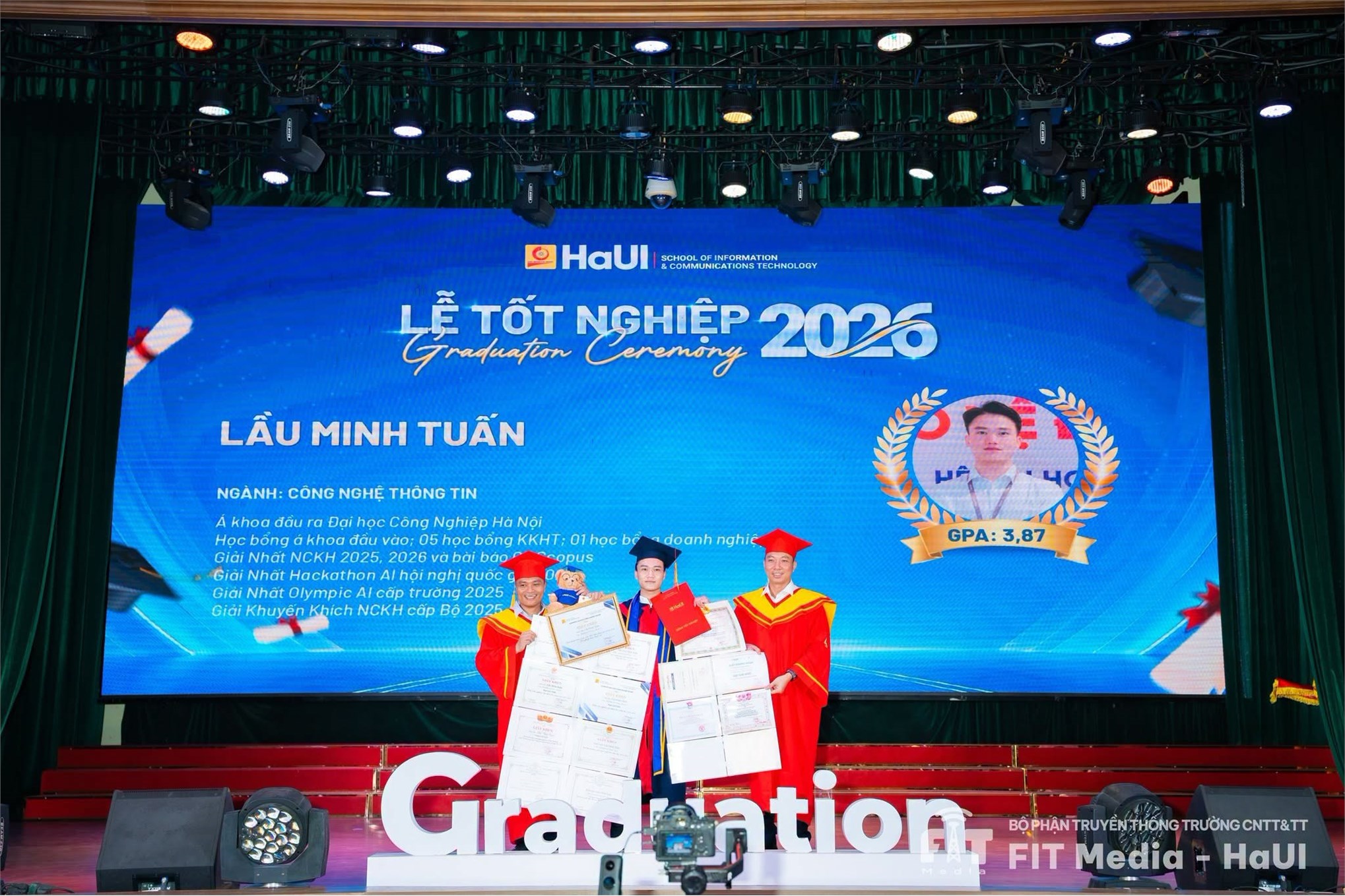 Hơn 1.000 tân Thạc sĩ, Kỹ sư và Cử nhân SICT sẵn sàng bước vào hành trình mới, làm chủ công nghệ và kiến tạo tương lai
