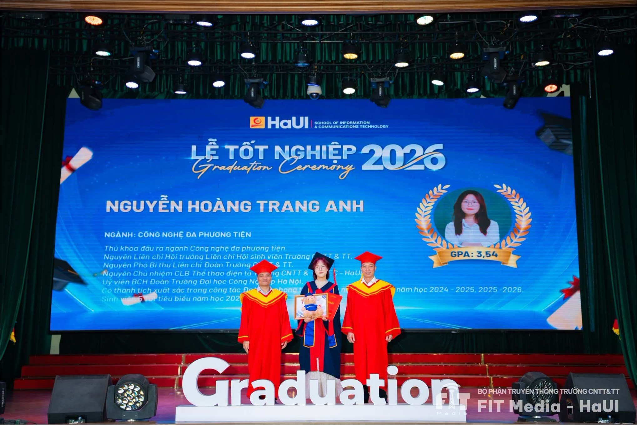 Hơn 1.000 tân Thạc sĩ, Kỹ sư và Cử nhân SICT sẵn sàng bước vào hành trình mới, làm chủ công nghệ và kiến tạo tương lai