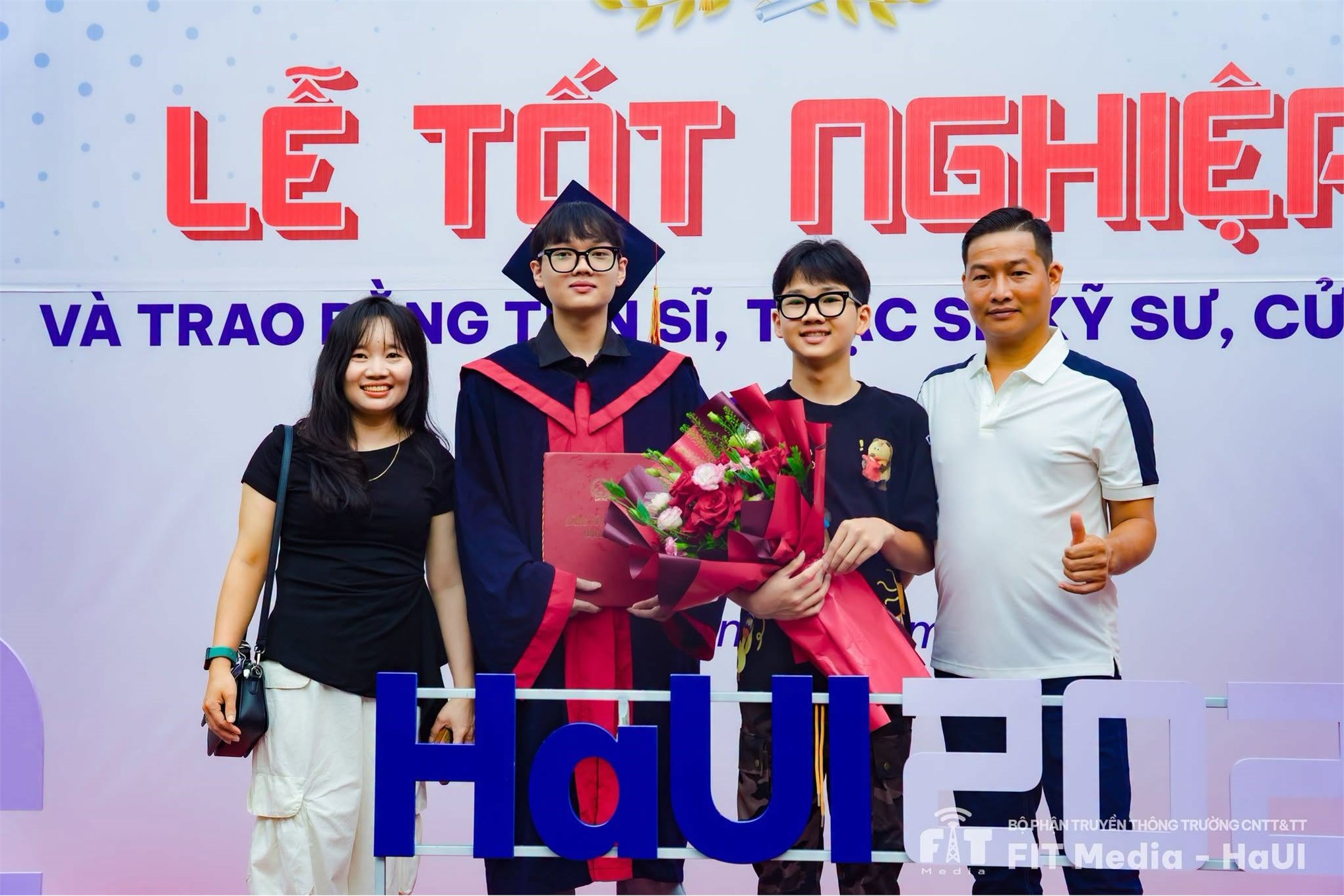Hơn 1.000 tân Thạc sĩ, Kỹ sư và Cử nhân SICT sẵn sàng bước vào hành trình mới, làm chủ công nghệ và kiến tạo tương lai