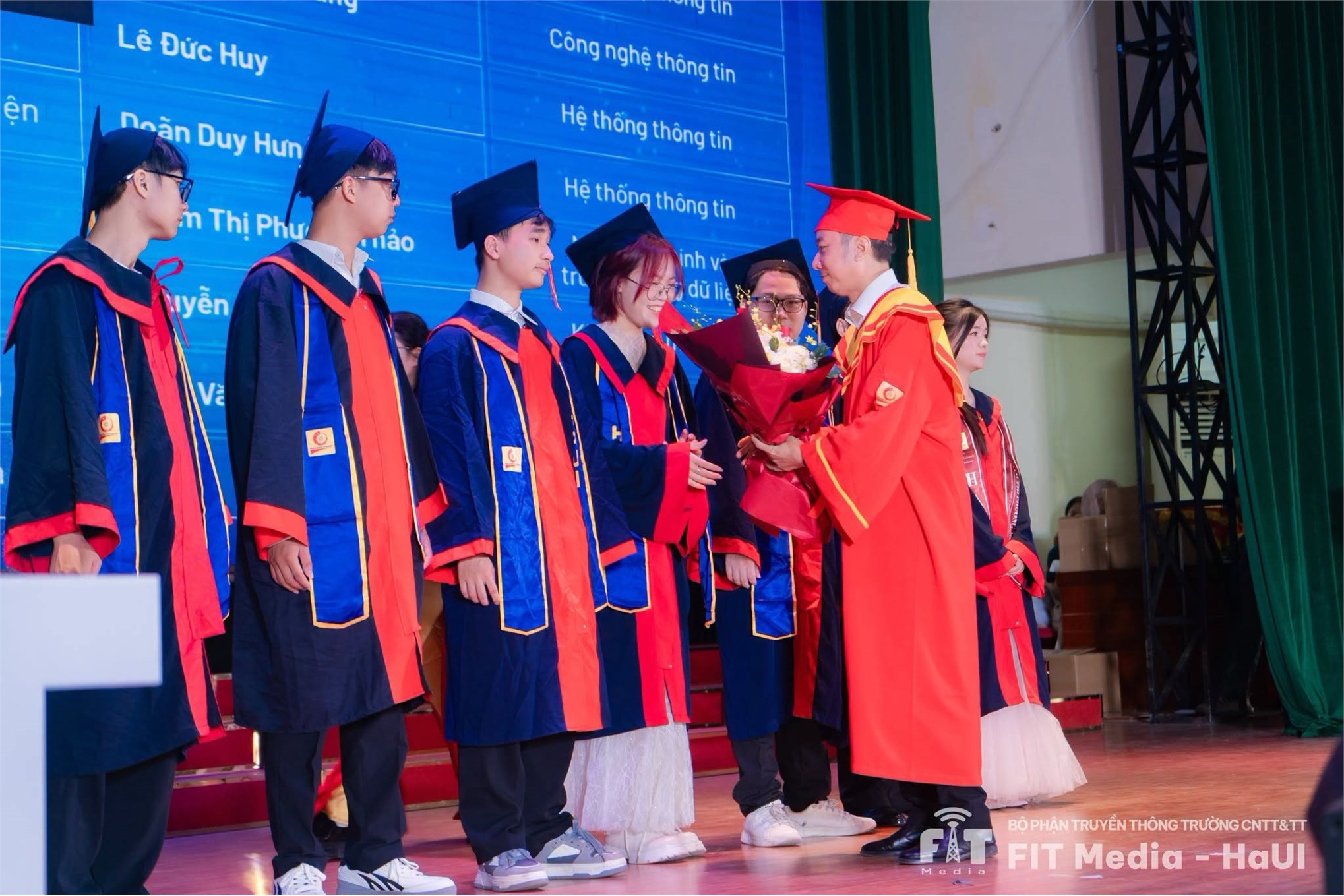 Hơn 1.000 tân Thạc sĩ, Kỹ sư và Cử nhân SICT sẵn sàng bước vào hành trình mới, làm chủ công nghệ và kiến tạo tương lai