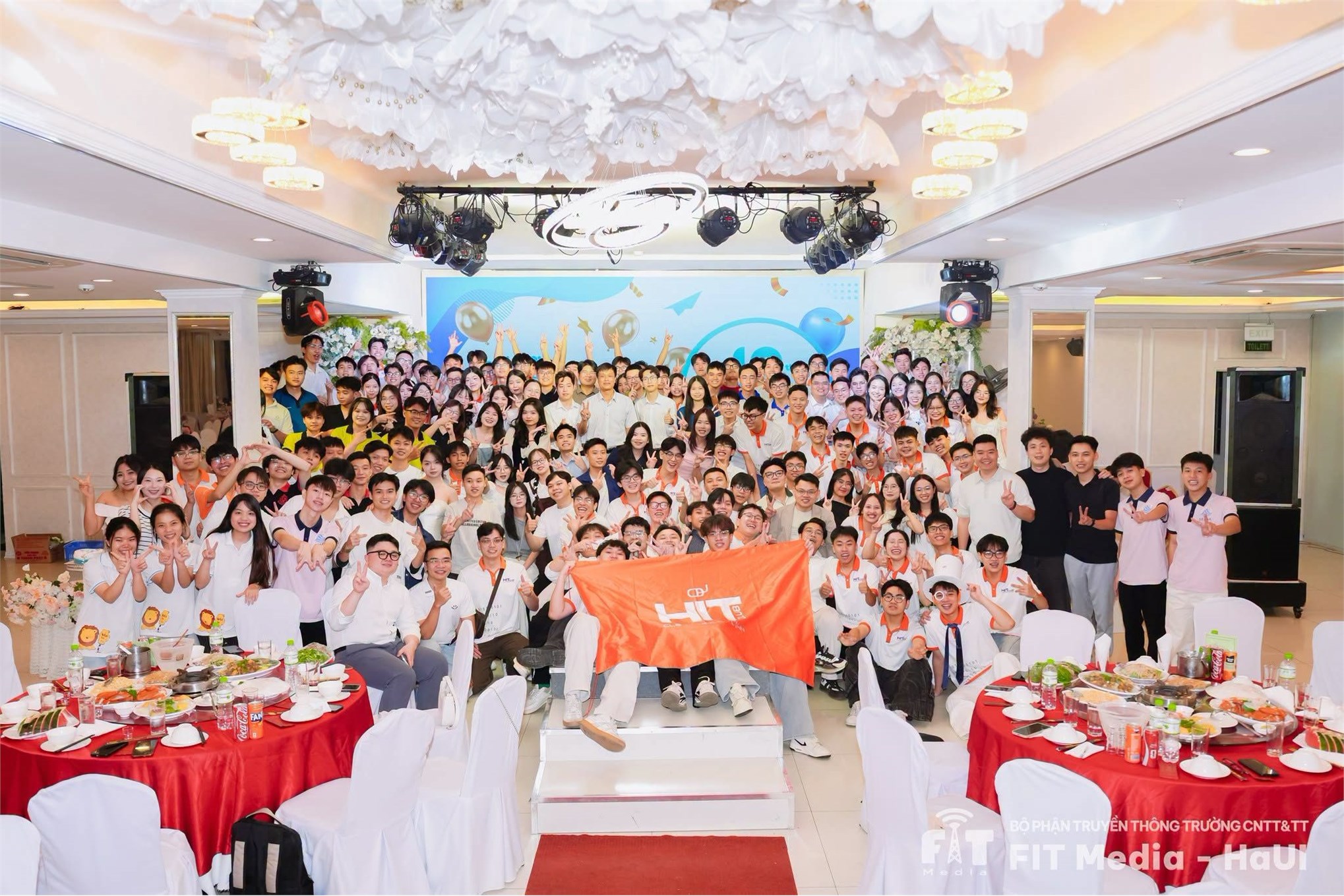 Chúc mừng sinh nhật CLB Tin học HIT – Tuổi 16: Giữ lửa, truyền lửa, chắp cánh vươn xa