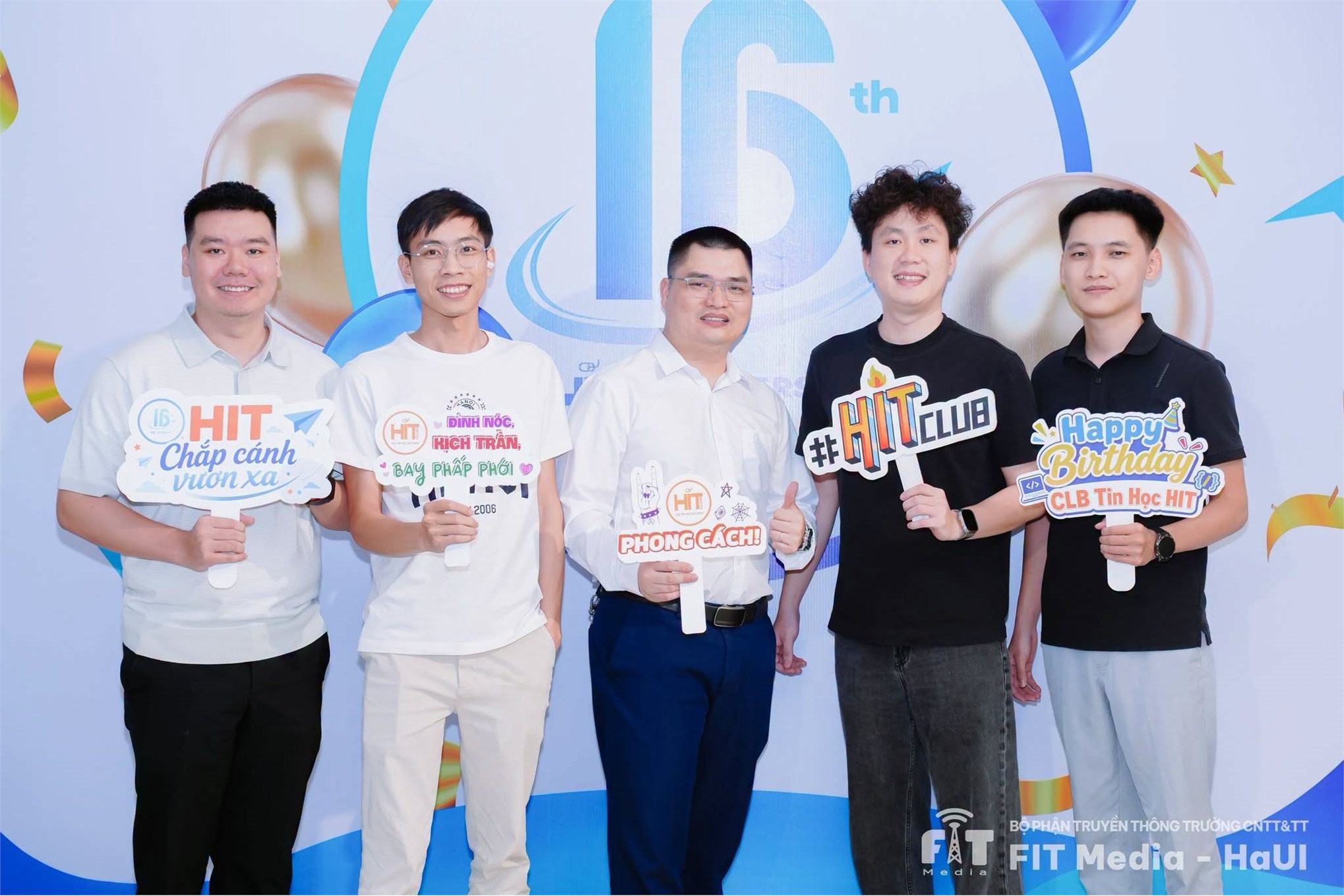 Chúc mừng sinh nhật CLB Tin học HIT – Tuổi 16: Giữ lửa, truyền lửa, chắp cánh vươn xa
