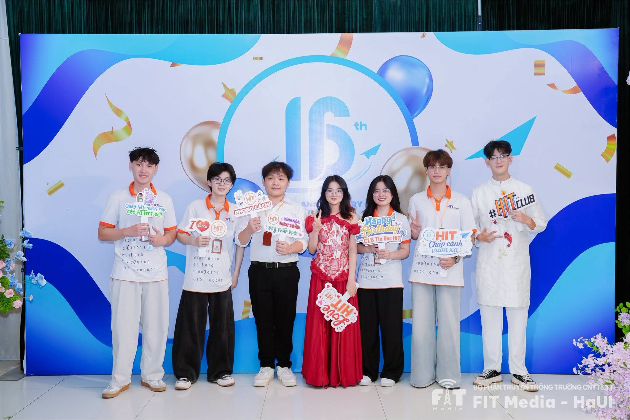 Chúc mừng sinh nhật CLB Tin học HIT – Tuổi 16: Giữ lửa, truyền lửa, chắp cánh vươn xa