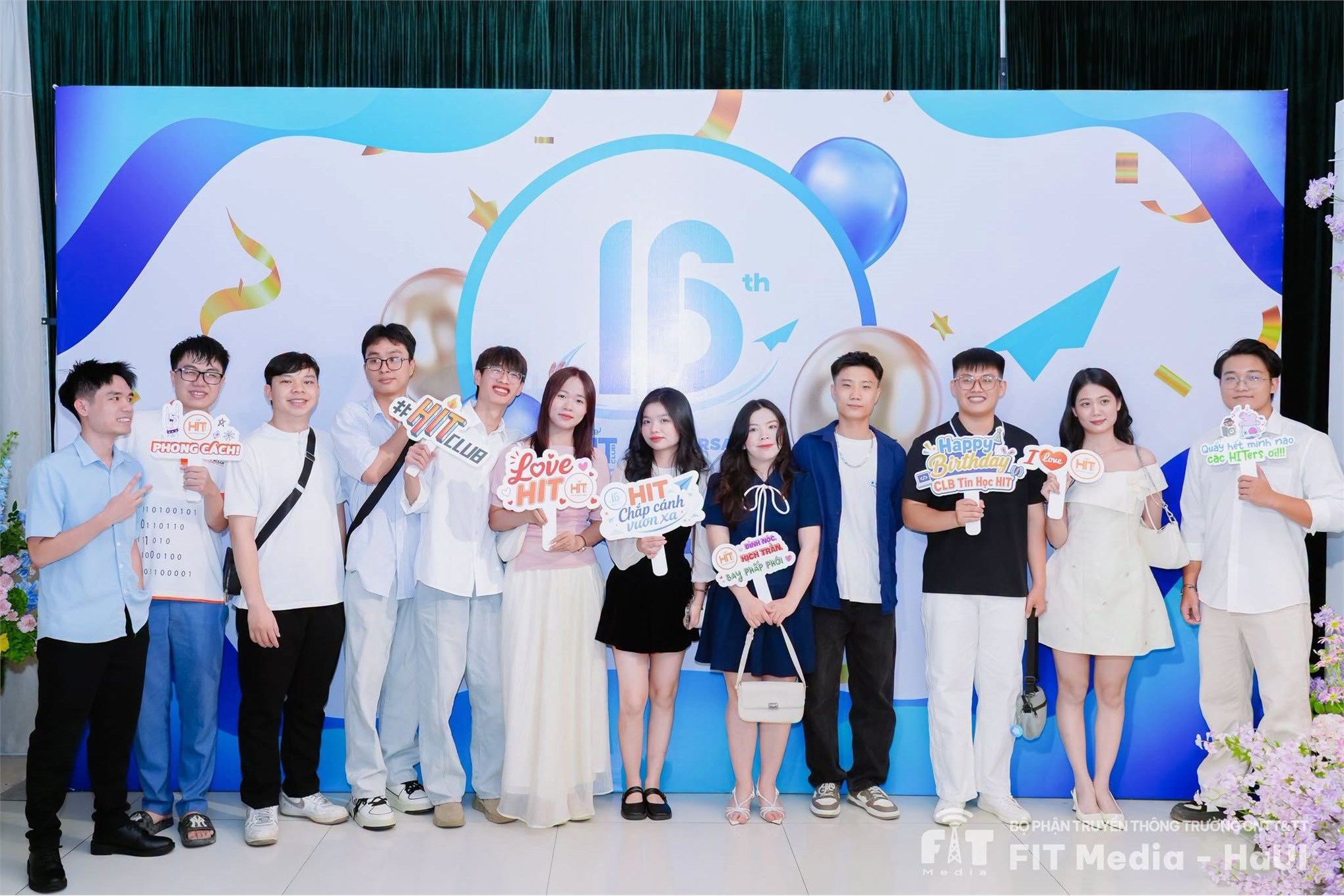 Chúc mừng sinh nhật CLB Tin học HIT – Tuổi 16: Giữ lửa, truyền lửa, chắp cánh vươn xa