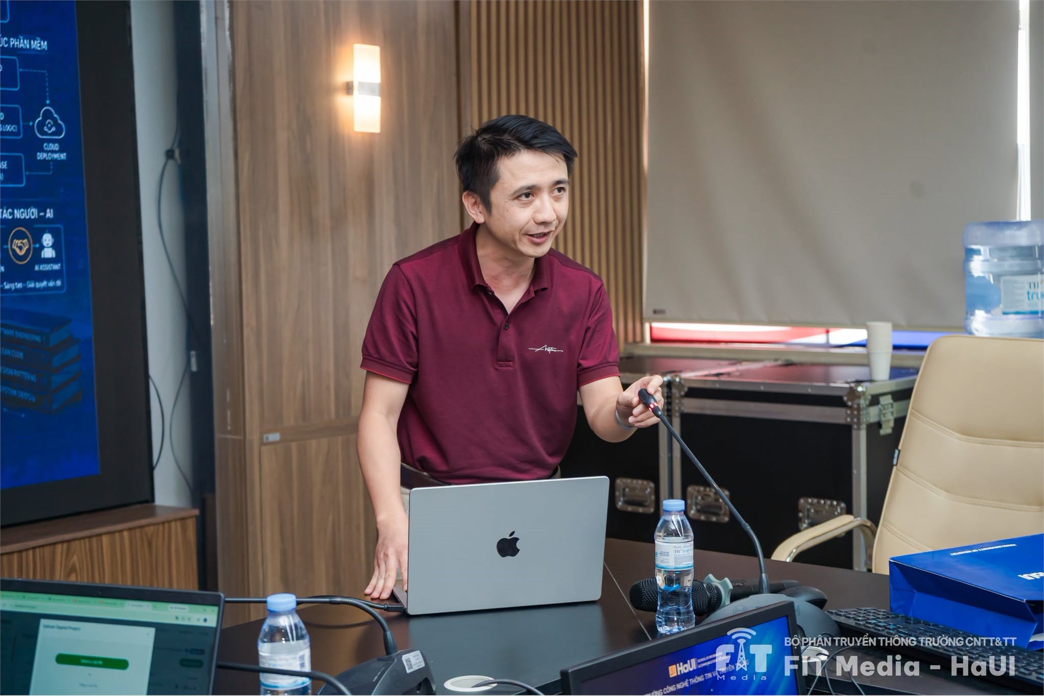 Hội thảo khoa học cấp Trường “Các kỹ thuật tiên tiến trong Công nghệ phần mềm”: Kết nối tri thức, lan tỏa những hướng nghiên cứu mới
