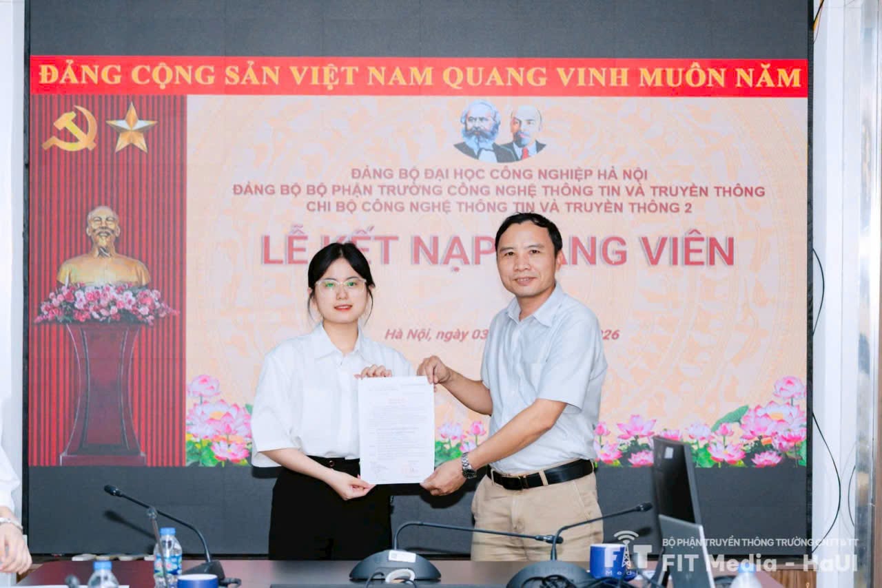 Chi bộ CNTT&TT2 tổ chức thành công Lễ kết nạp Đảng viên mới