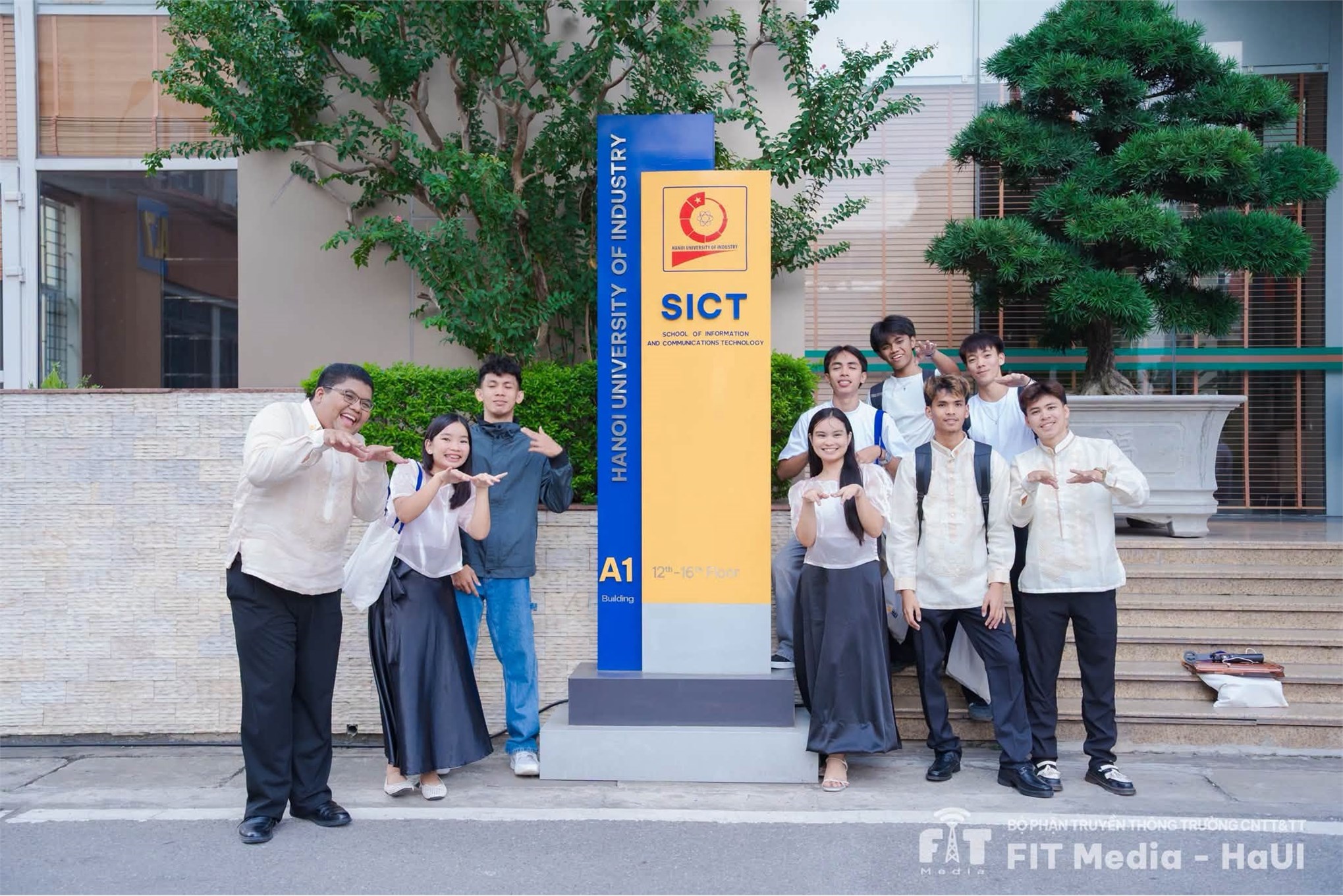 Welcome to SICT, K21 - Programming Your Future