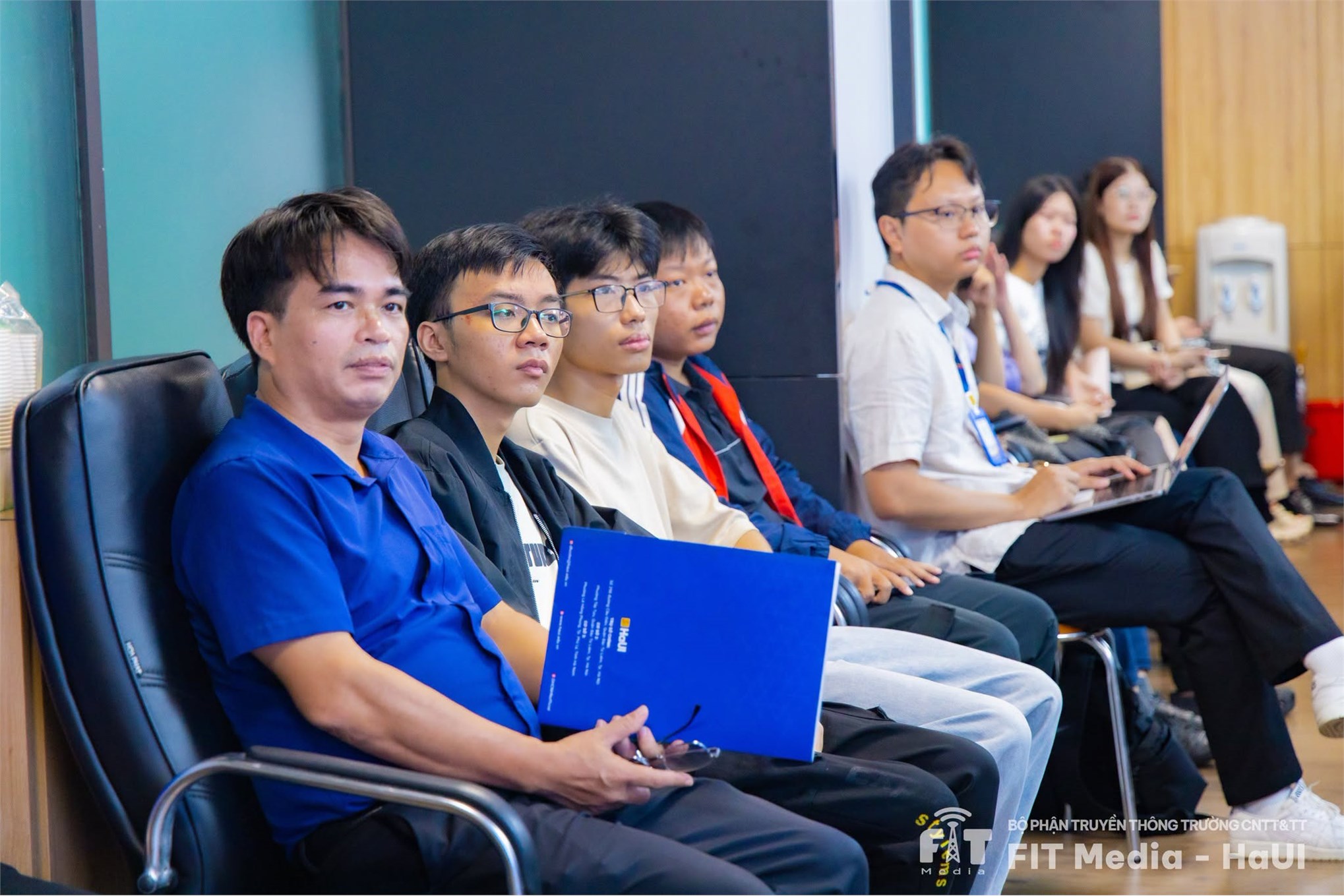 SICT - HaUI tổ chức Hội thảo khoa học “Các mô hình học sâu khai phá dữ liệu y sinh”