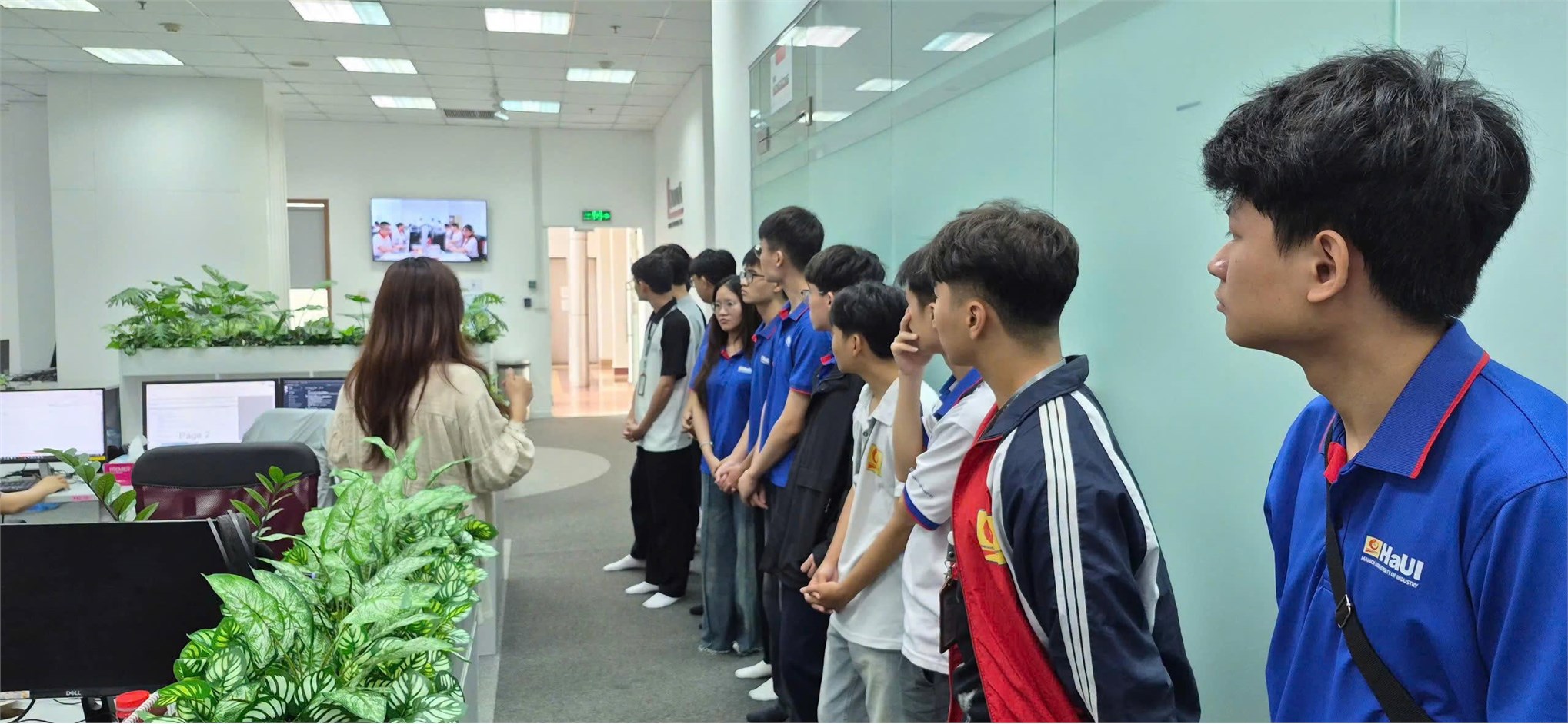 Sinh viên SICT-HaUI “đi tìm” câu trả lời: Doanh nghiệp cần gì ở kỹ sư IT tương lai?