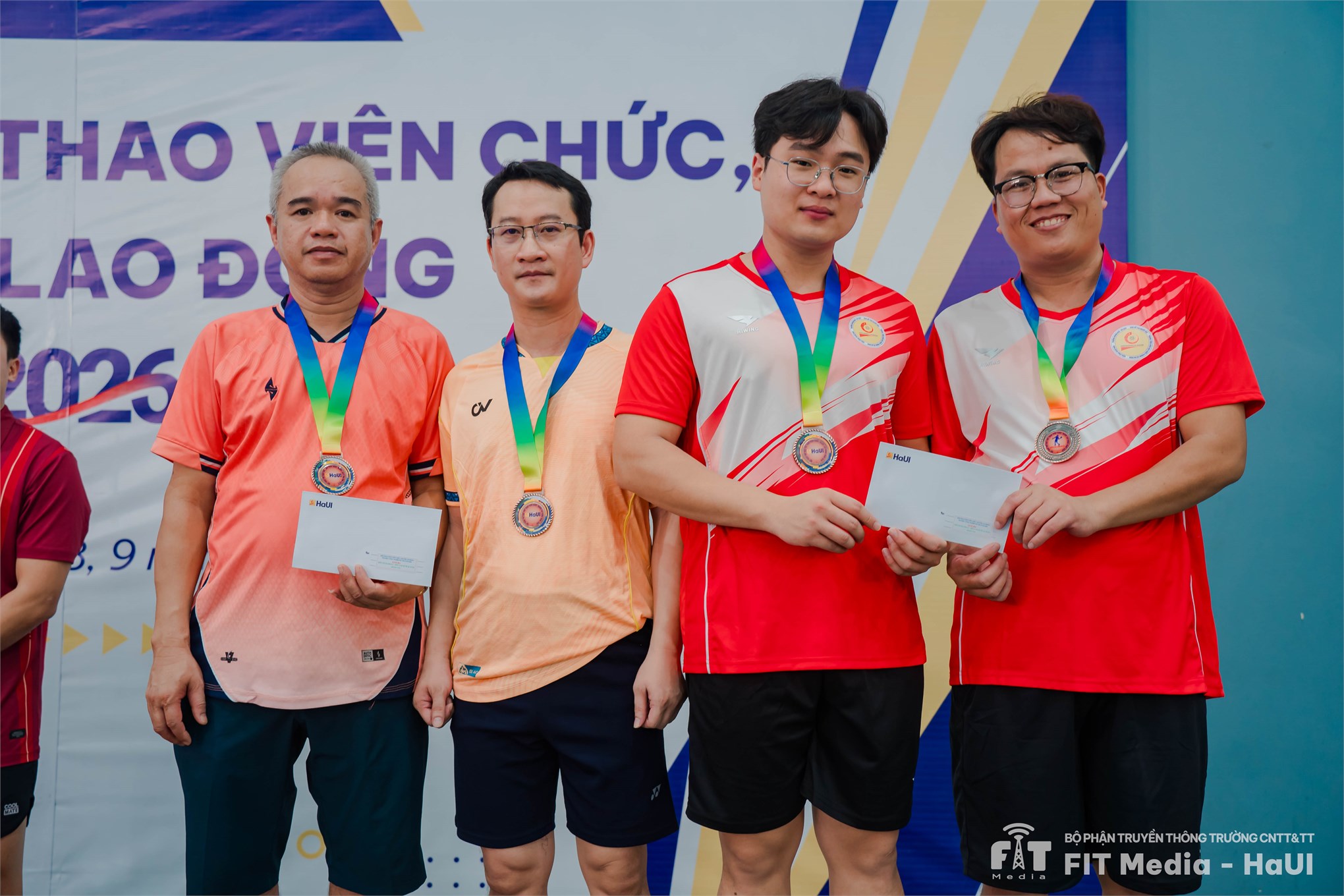 SICT giành Giải Nhì toàn đoàn tại Hội thao HaUI 2026