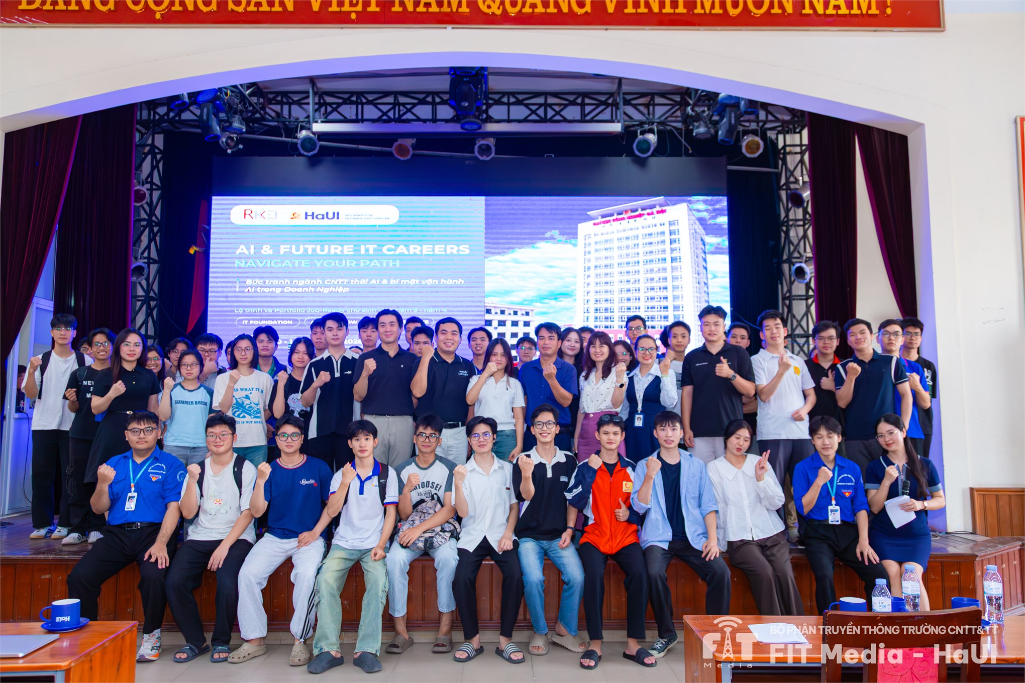 AI & Future IT Careers: Navigate Your Path – SICT-HaUI cùng sinh viên định hình hành trang nghề nghiệp IT trong kỷ nguyên AI
