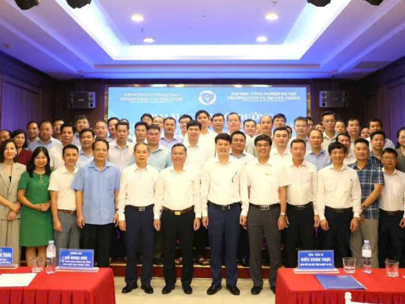 Khai mạc Lớp bồi dưỡng năng lực số, kỹ năng số năm 2026 tại Tuyên Quang