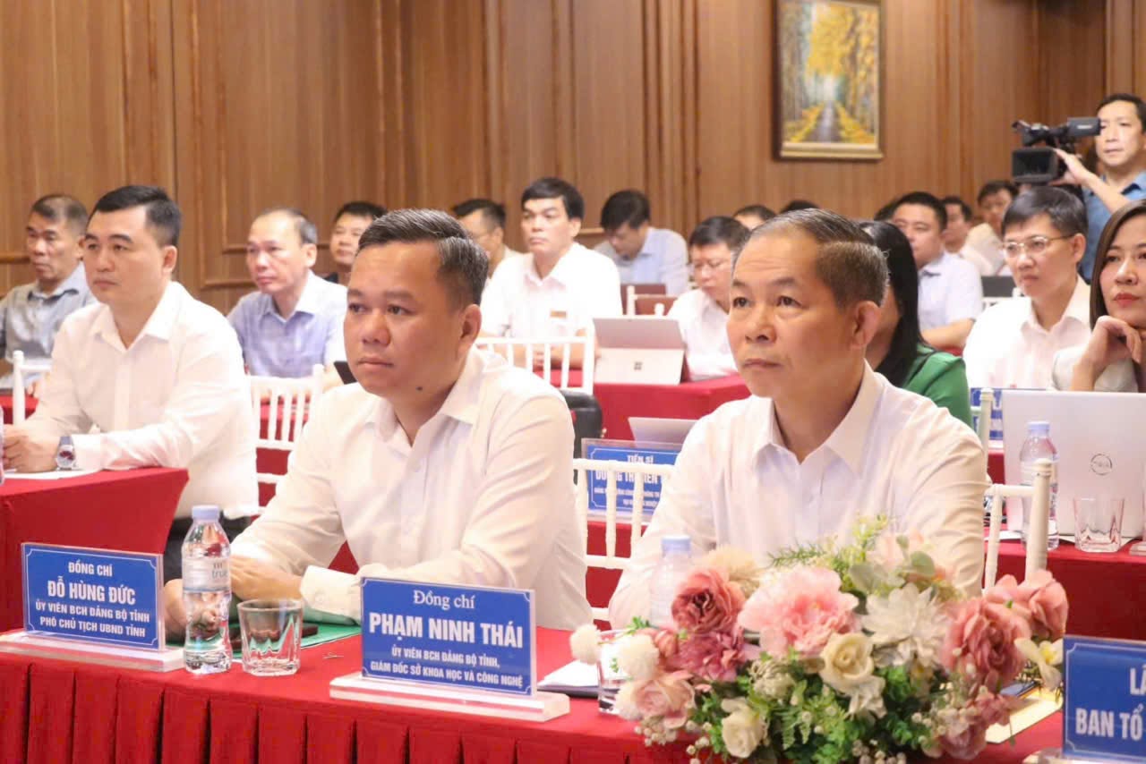 Khai mạc Lớp bồi dưỡng năng lực số, kỹ năng số năm 2026 tại Tuyên Quang